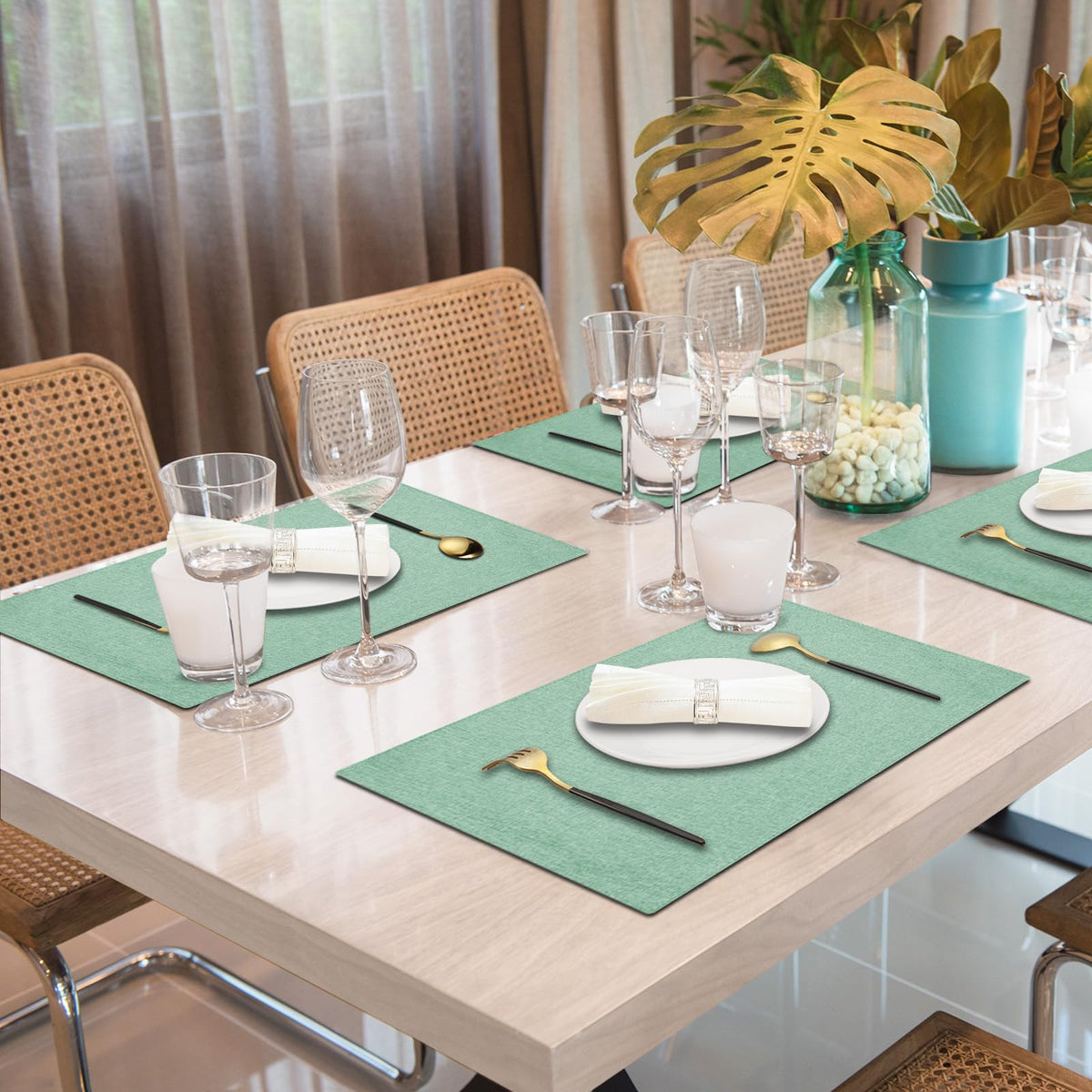 Cloth Placemats Set of 4, Cotton Linen Blend Place Mats, Soft Green
