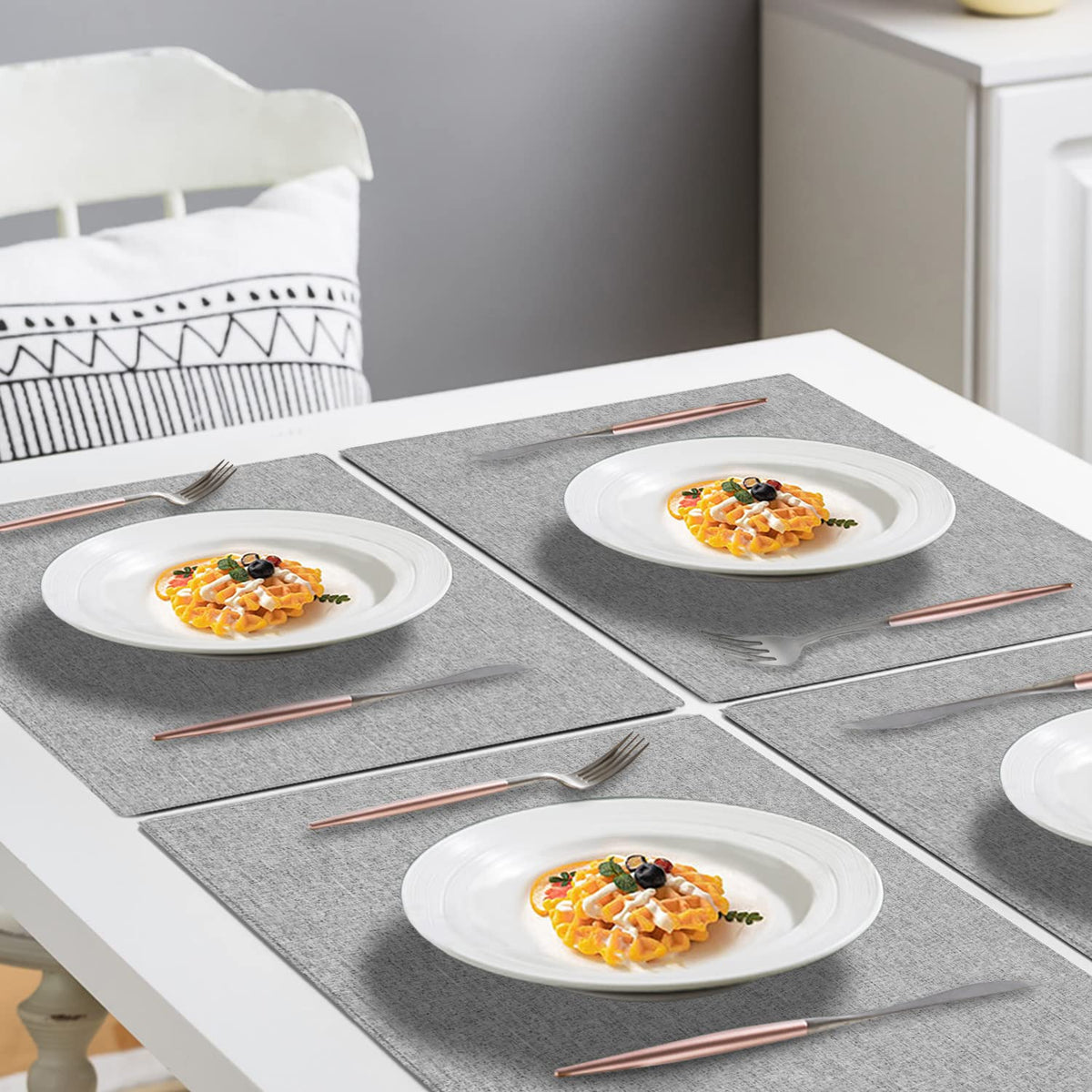 Cloth Placemats Set of 6, Cotton Linen Blend Machine Washable Durable Linen Table Mats, Heat Resistant Placemats