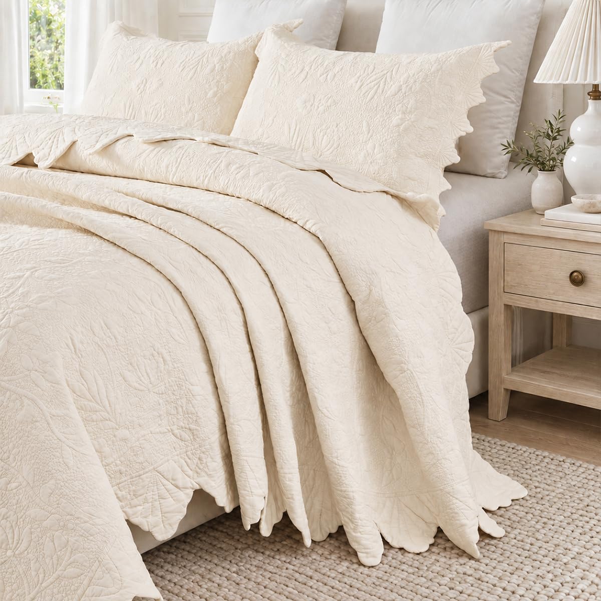 Cream Cotton Quilt Set King Scalloped Matelasse Coverlet 3PC