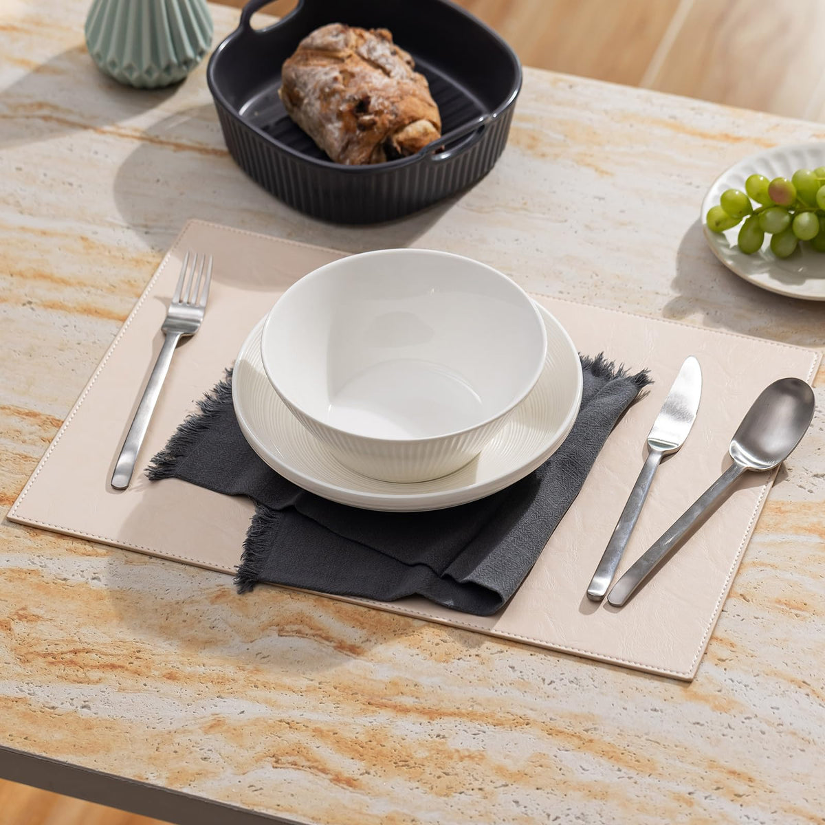 Faux Leather Placemats Set of 4 Vinyl Washable Wipeable Table Mats Dining Table Heat Resistant Waterproof Modern