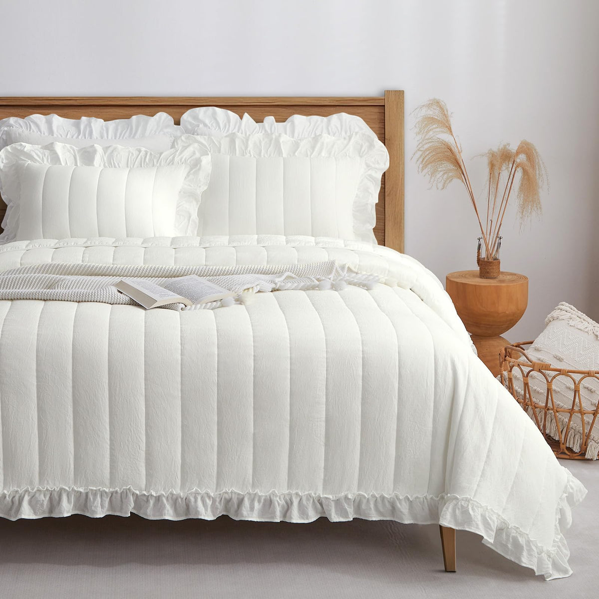 White Ruffle Quilt 2 Piece Soft Lightweight Bedspread