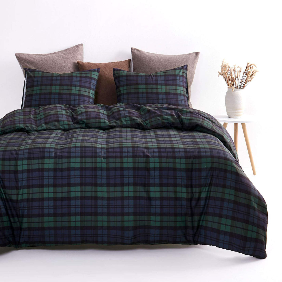 Plaid Comforter Set, Scottish Tartan Check Geometric Modern Pattern Printed, Soft Lightweight Bedding, 3 Pieces, Dark