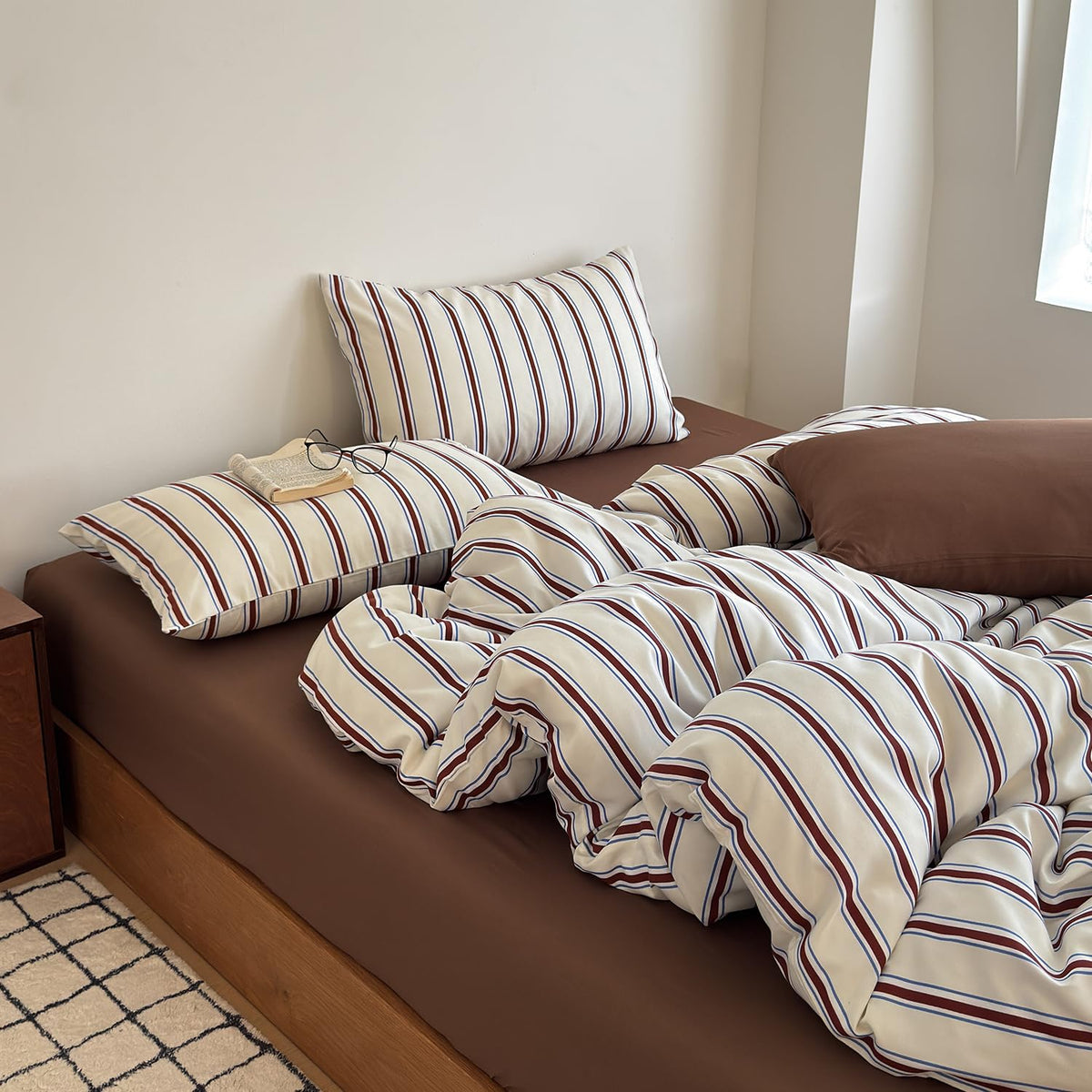 Retro Striped Duvet Cover - 3-Piece Vintage Red Brown & Blue Stripes Printed Duvet Cover Set, Soft Washed