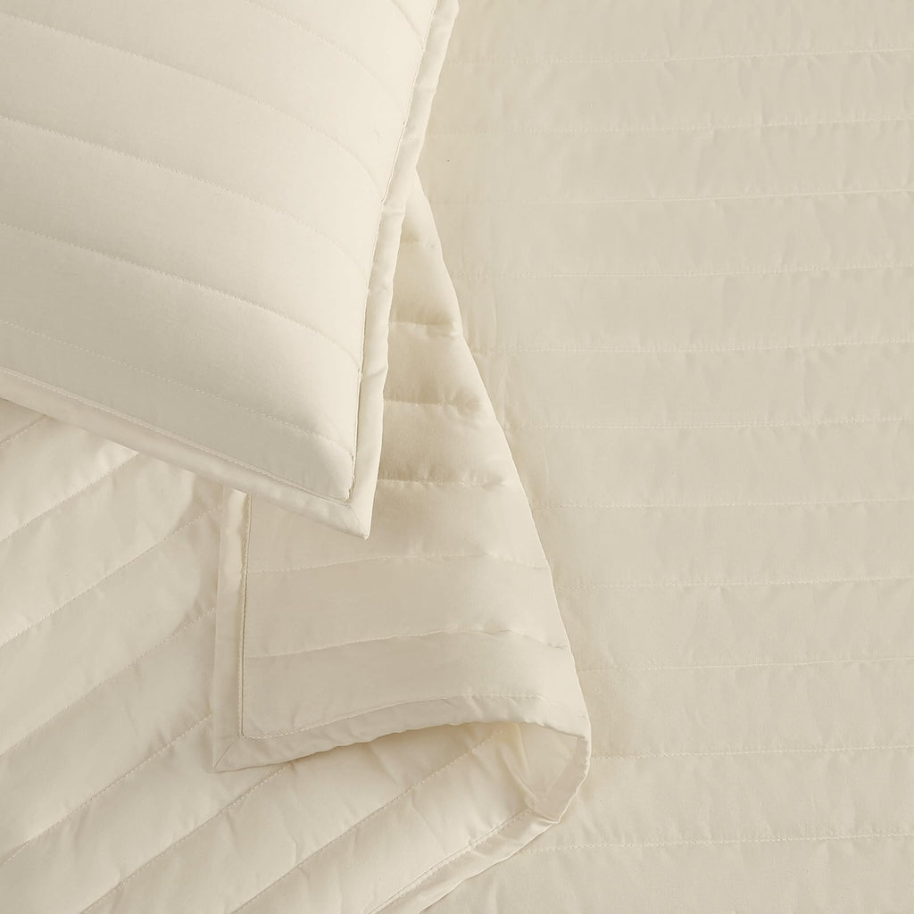 Solid Cotton Percale Chalk 3 Piece Quilt Set