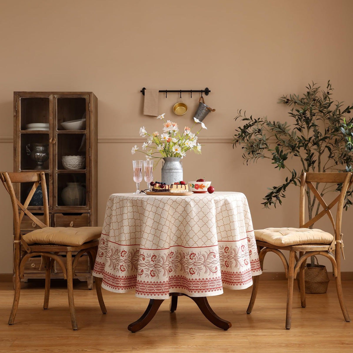 Designer Elegant Round Floral Tablecloth, Diameter 55"