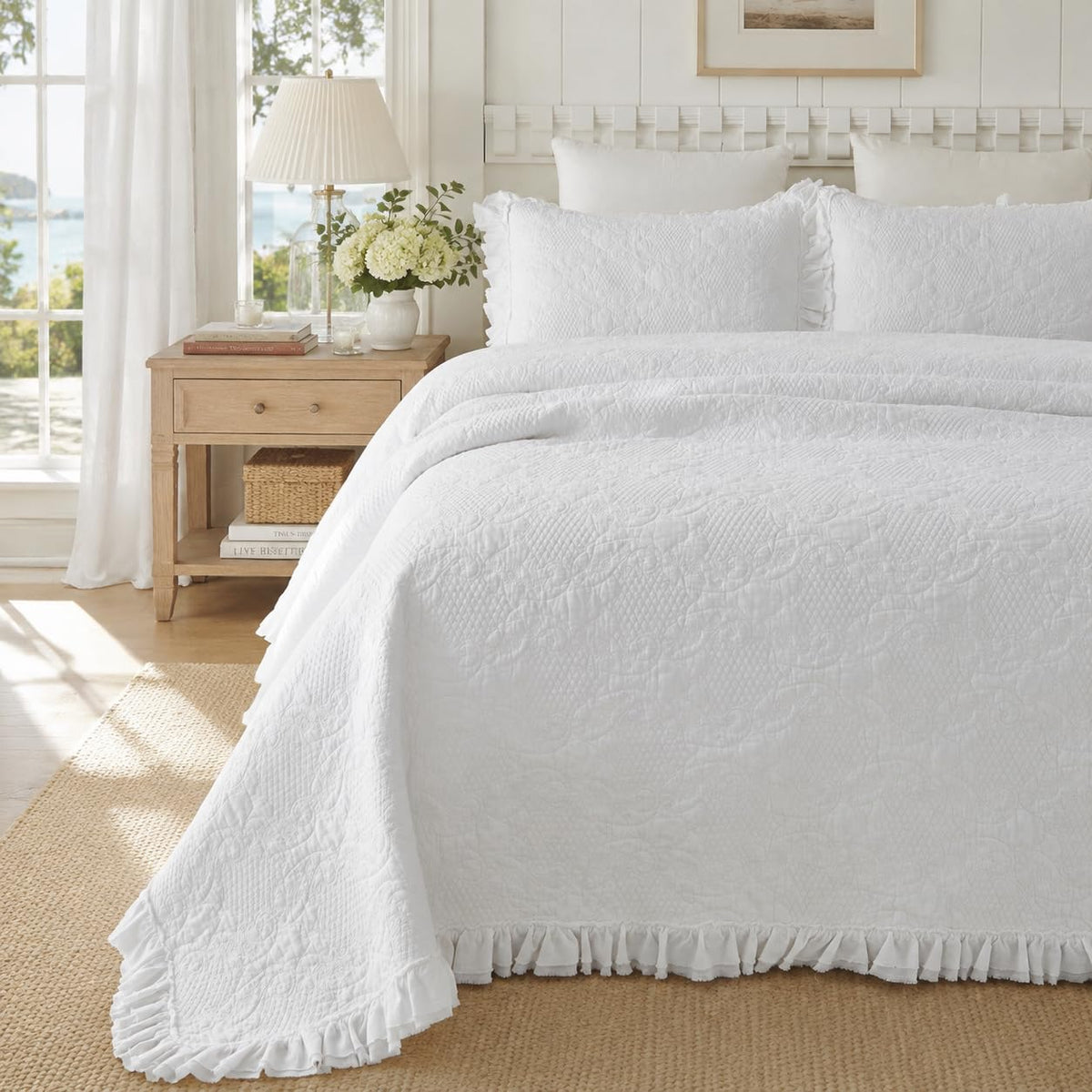 White Quilt Set Cotton Paisley Stitched Matelasse Coverlet