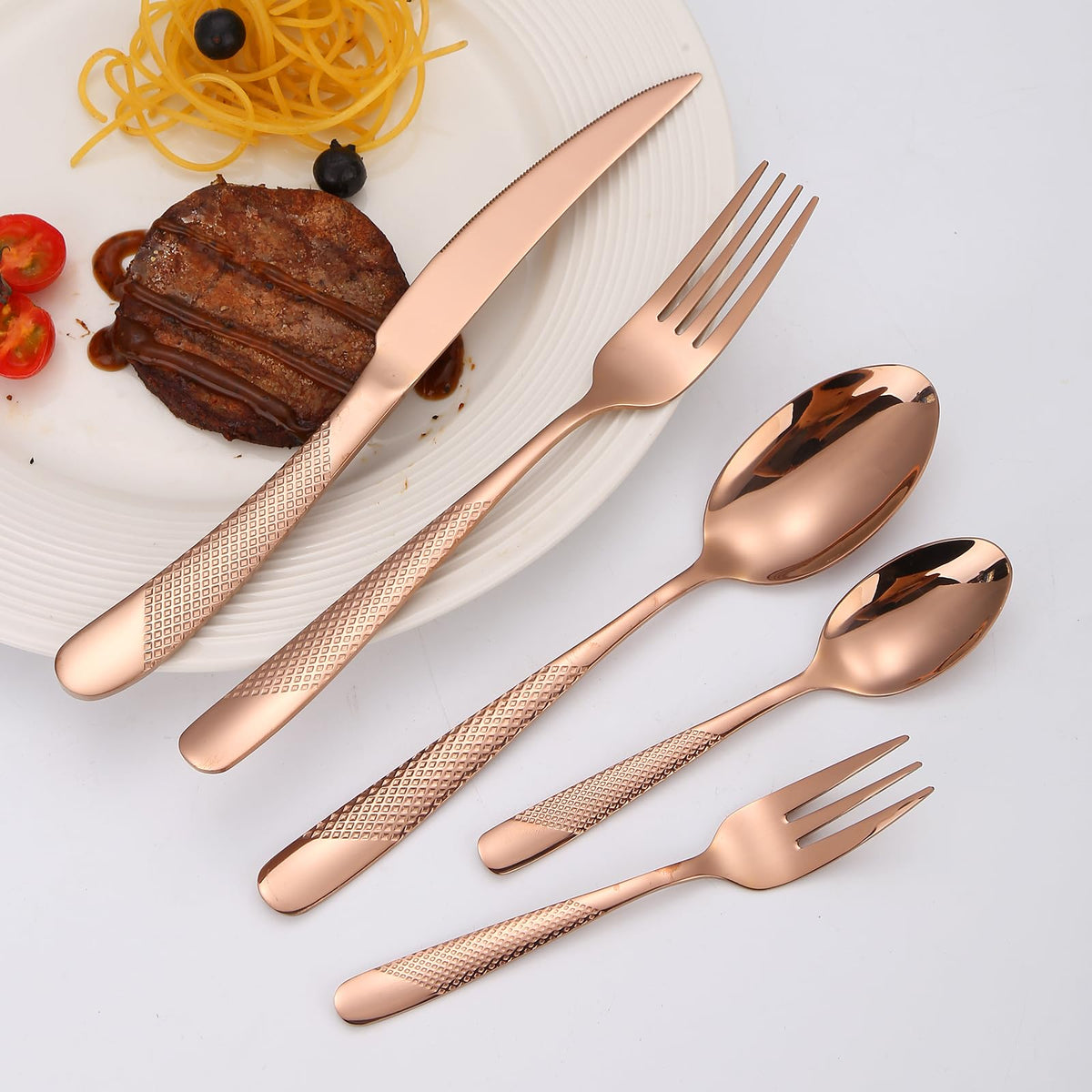 Hammered Flatware Set Copper/Rose Gold Silverware 20 Piece Stainless Steel Service for 4 Forks Knives Spoons Heavy