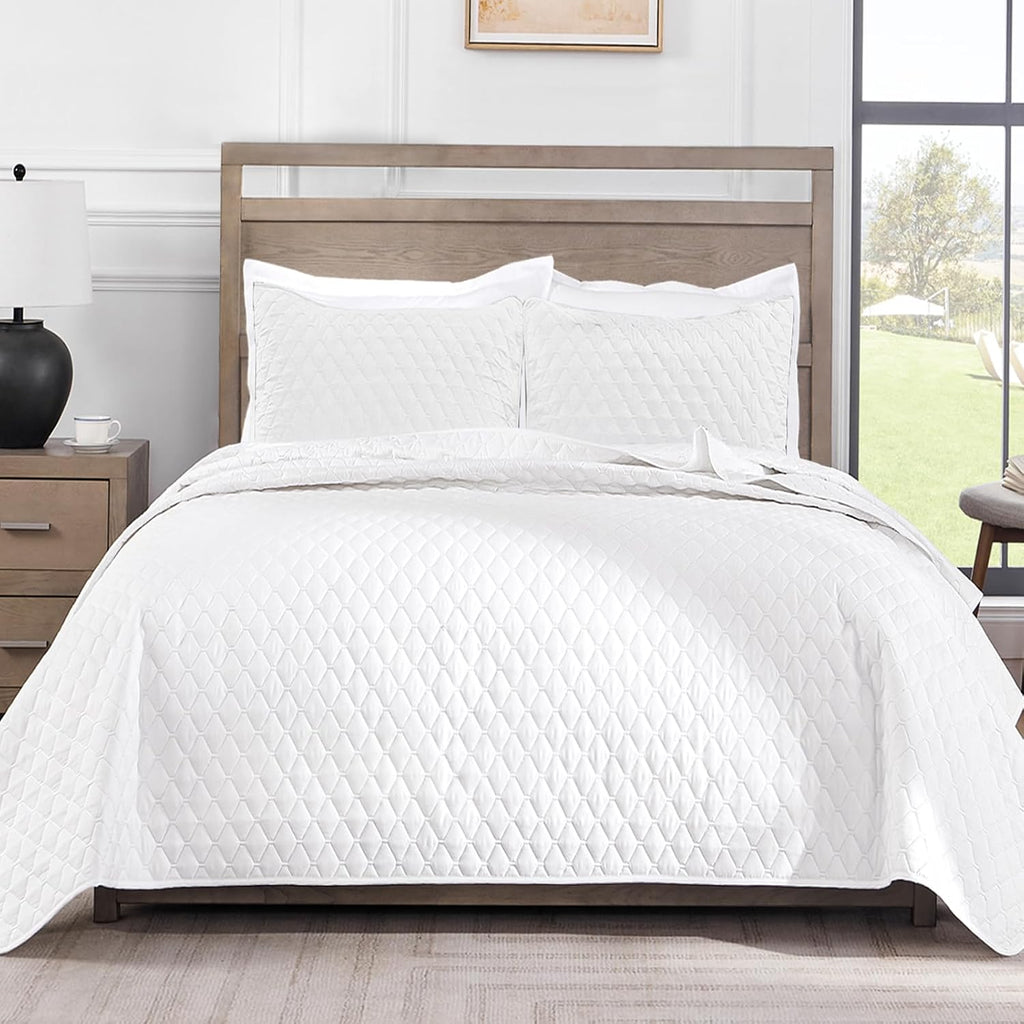 Reversible King Quilt Bedding Set, White