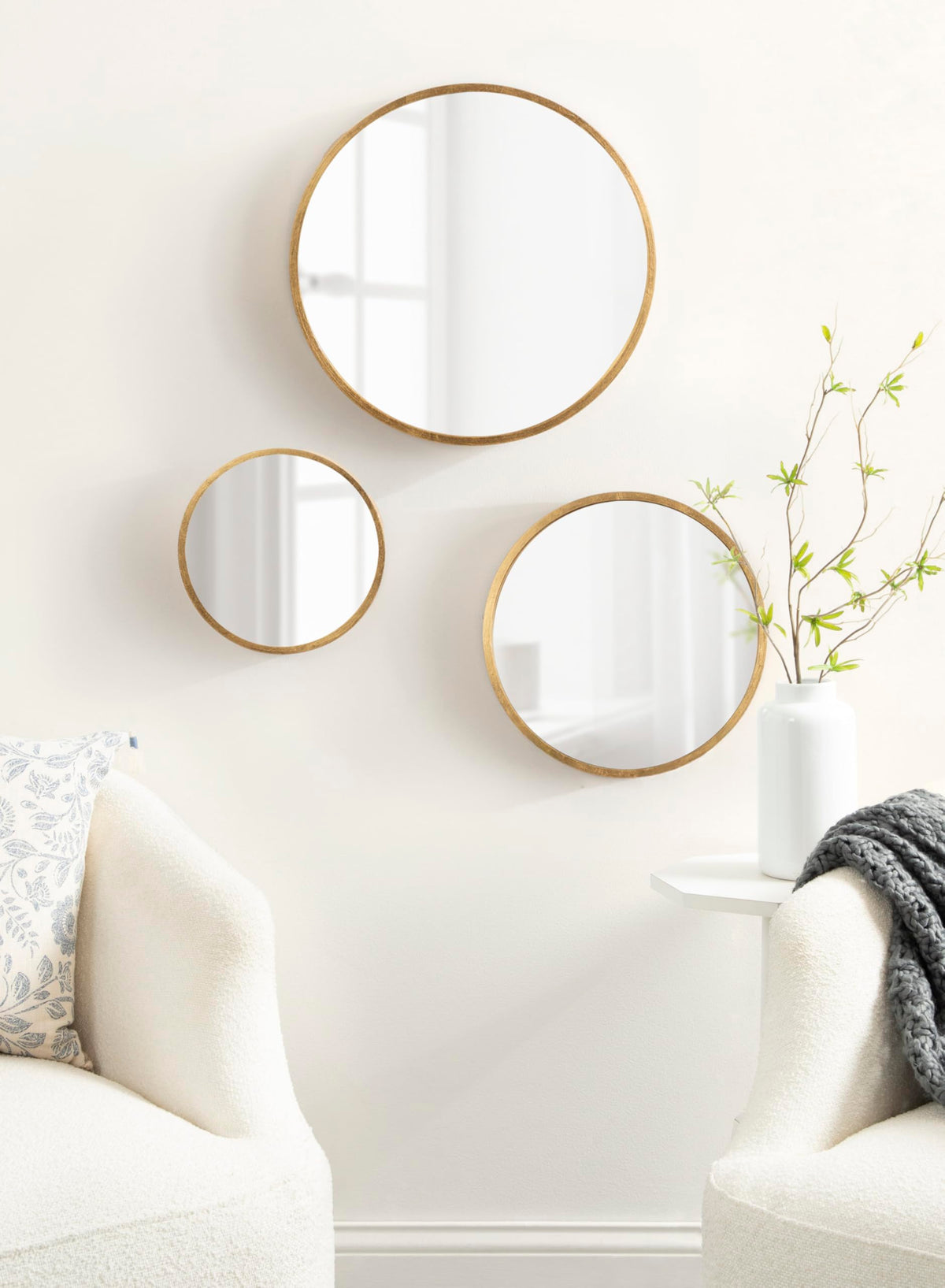 Travis Modern Round Wall Mirror Set; Set of 3; Varying Sizes; Gold; Decorative Three-Piece Circle Mirror Set for Use
