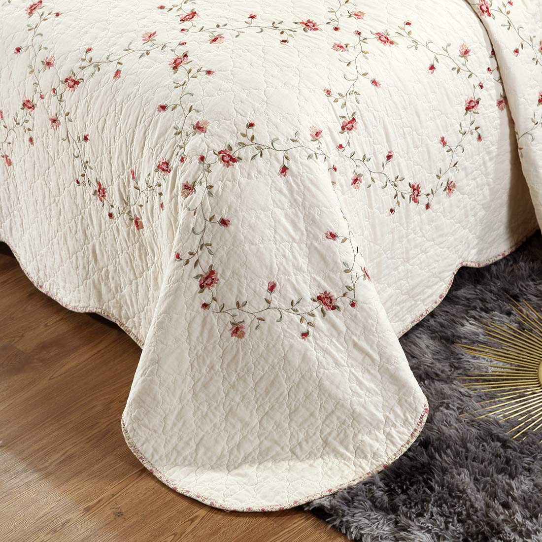 3-Piece Floral Embroidered Bedspread Coverlet Set 100% Cotton Reversible Patchwork 1 Quilt and 2 Pillow Shams
