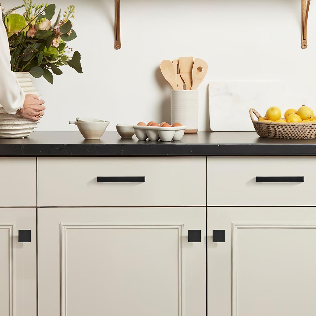 2 Pack 12 inch Solid Matte Black Cabinet Handles Kitchen Hardware Drawers Bathroom Vanity Cabinet Door Handles