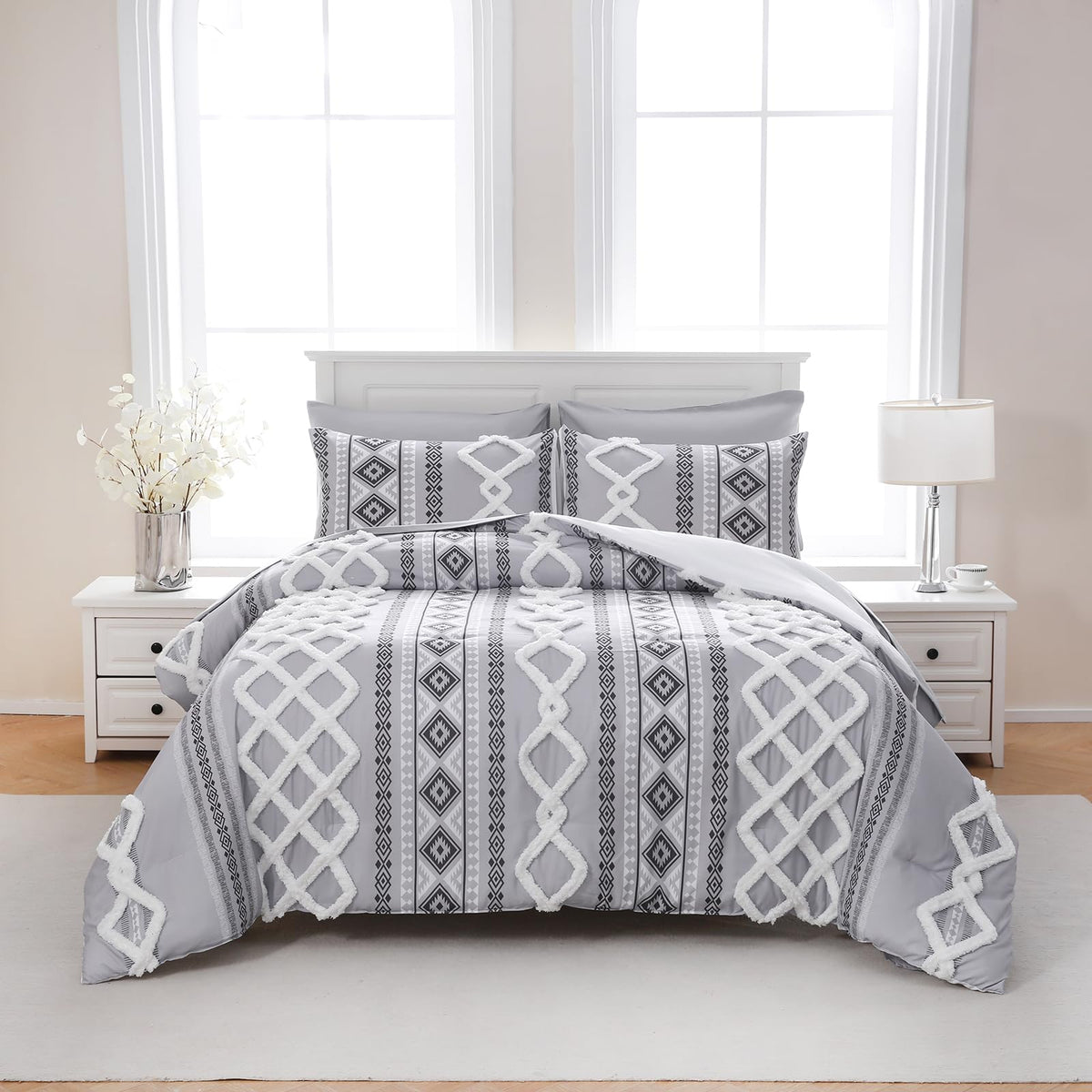 Gray Comforter Set Queen 7 Pieces White and Gray Tufted Bedding Set Soft Microfibr Boho Aztec Comforter Set Warm and