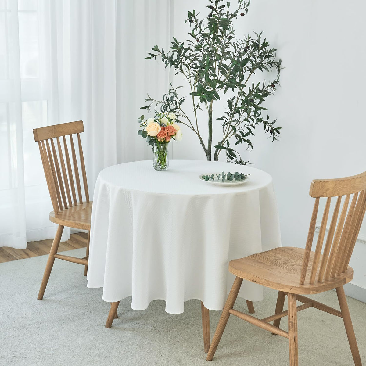 Round Weaved Texture Design Tablecloth Spill-Proof Wrinkle Free Soft Washable Table Cloth for Circular Table Cover