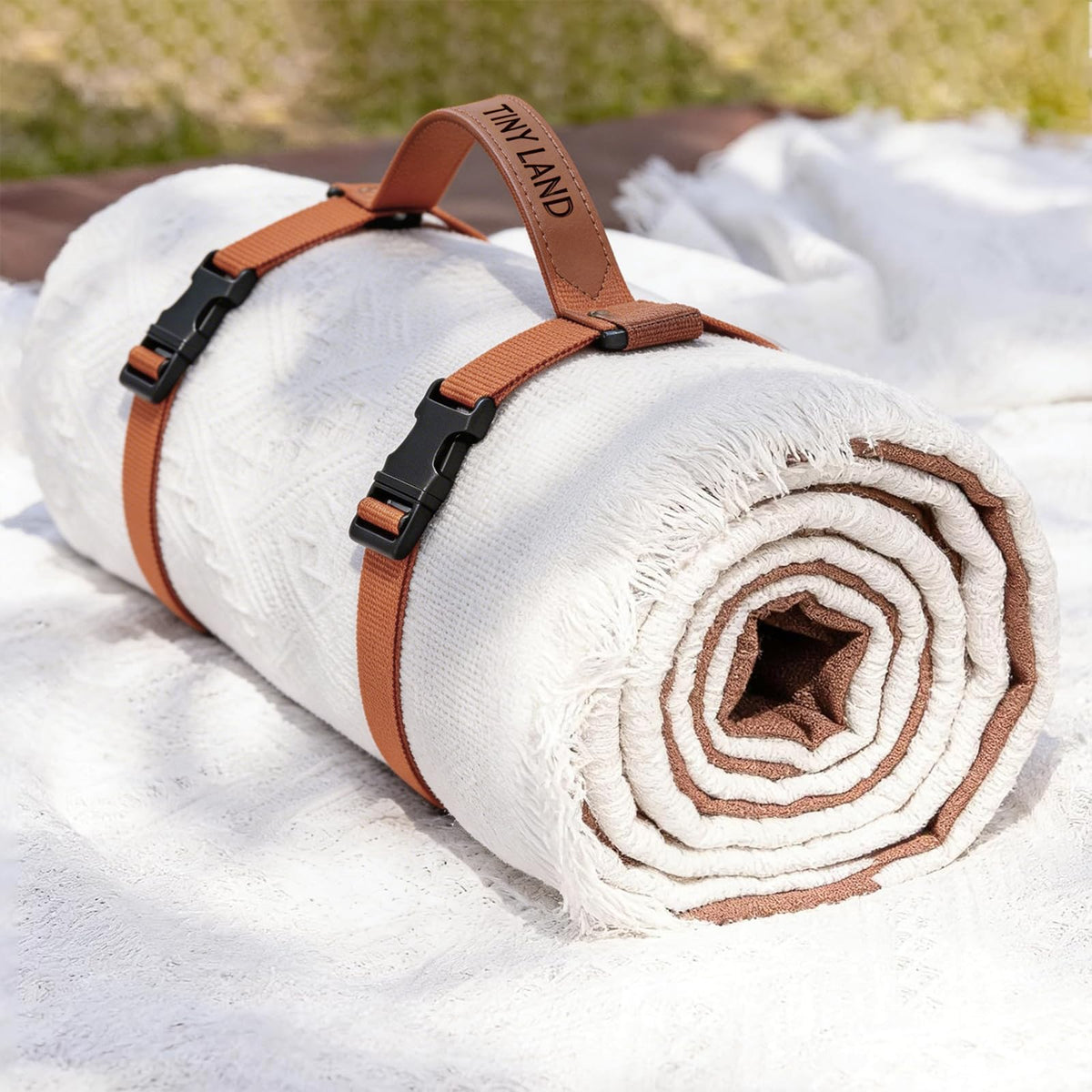 Land Picnic Blankets, 2 in1 Double Layer Waterproof Mat + Blanket