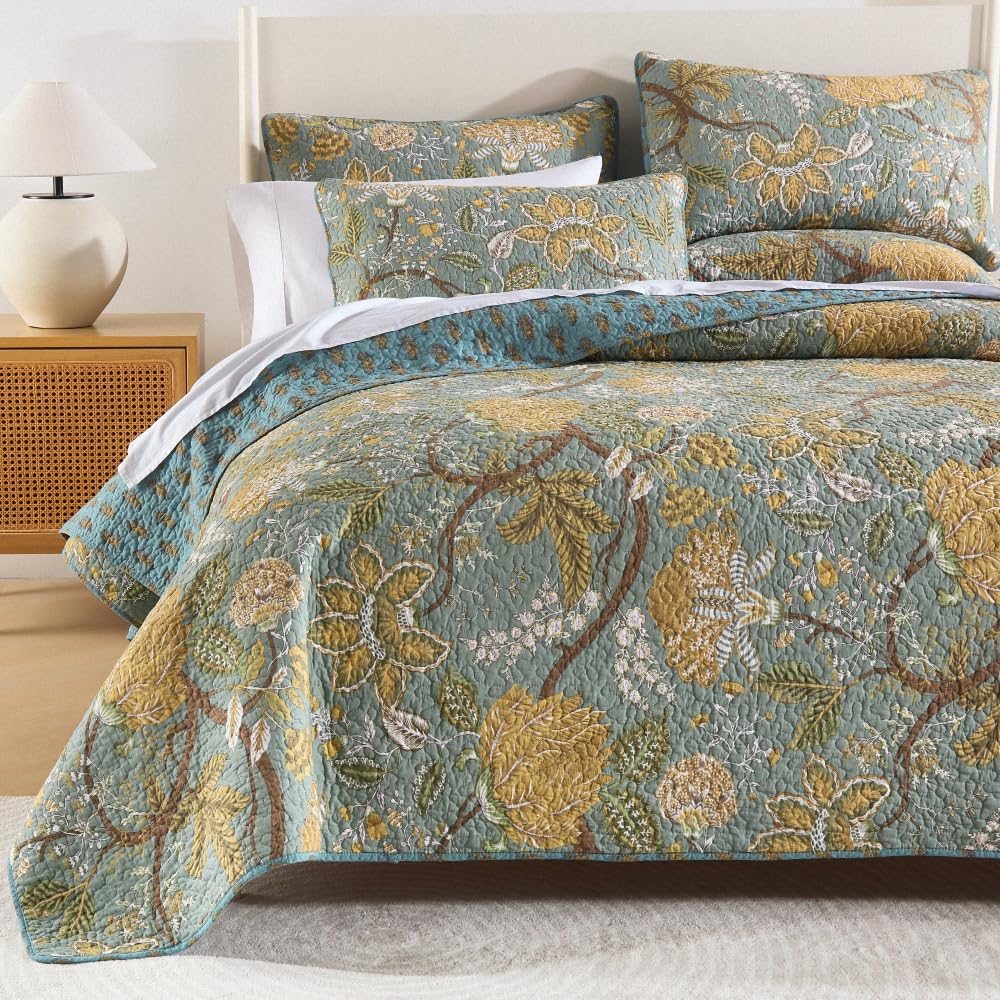 Cotton Bedspread Quilt, Soft Reversible Coverlet Lightweight Comforters, Vintage Floral Rustic Patchwork