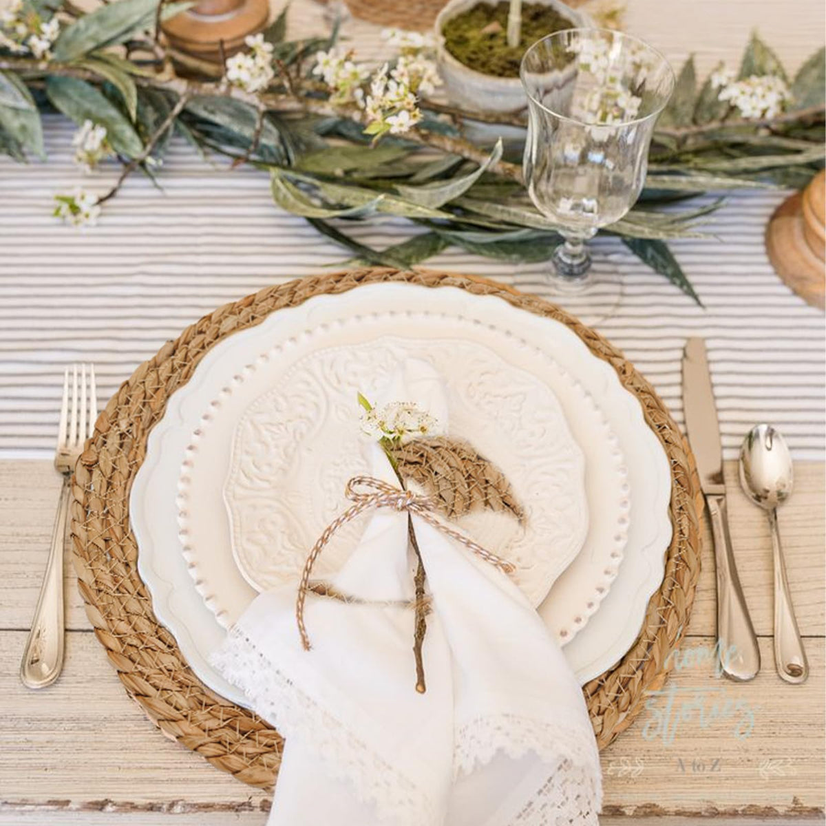 Round Woven Placemats Set of 4, 13.7 Inch Boho Farmhouse Rattan Placemats Rustic Braided Wicker Table Place Mats