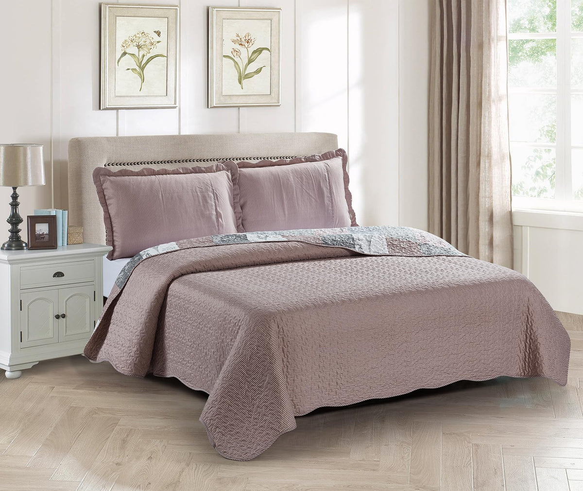 Latte Grey Paris & Toile Floral Patchwork Quilt Set