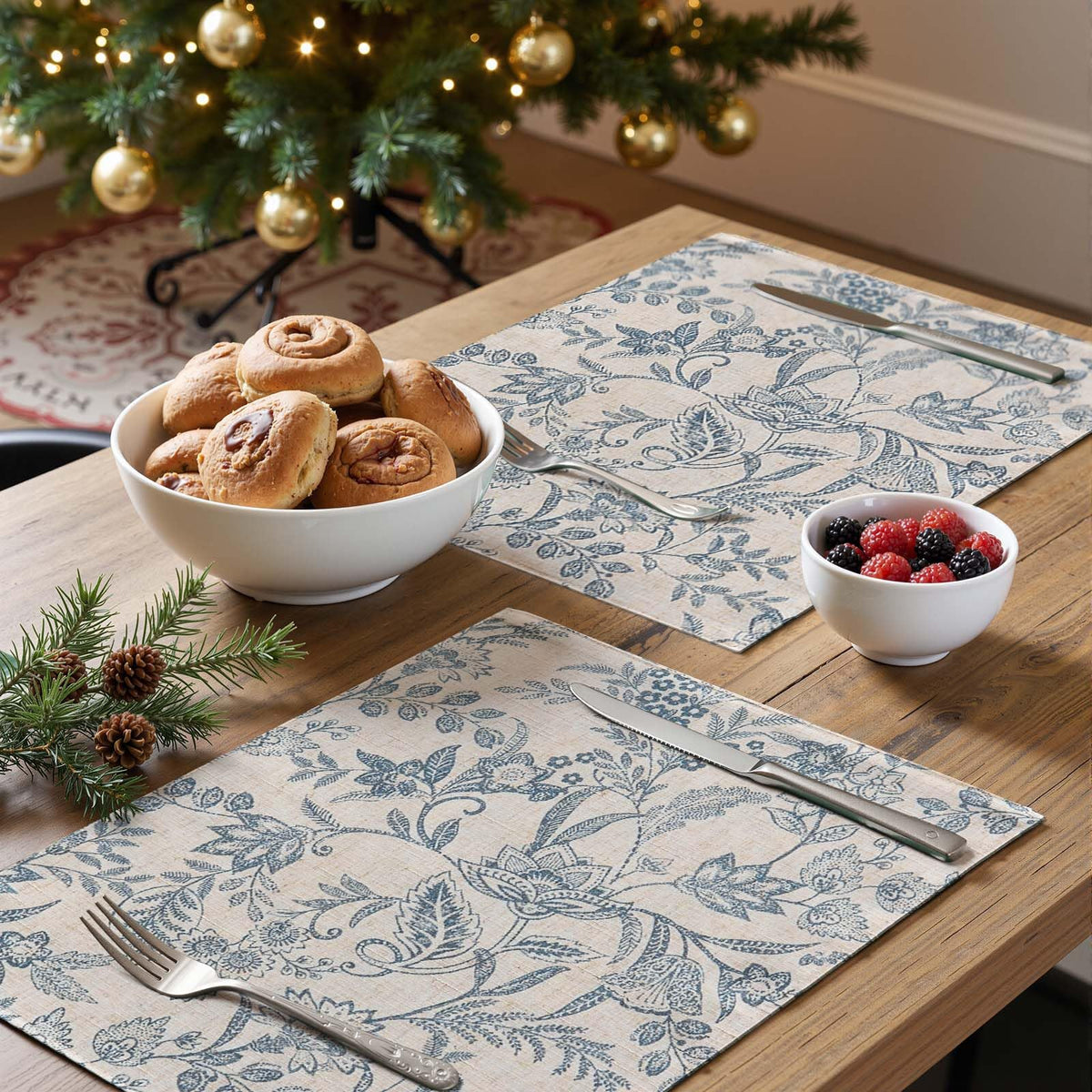 Linen Floral Placemats Set of 4 Farmhouse 13x19 Inch Blue