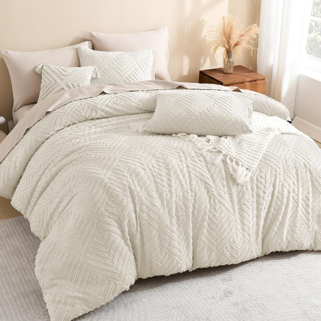 Queen Size Comforter Set, 3 Pieces Beige Tufted Boho Bedding Set