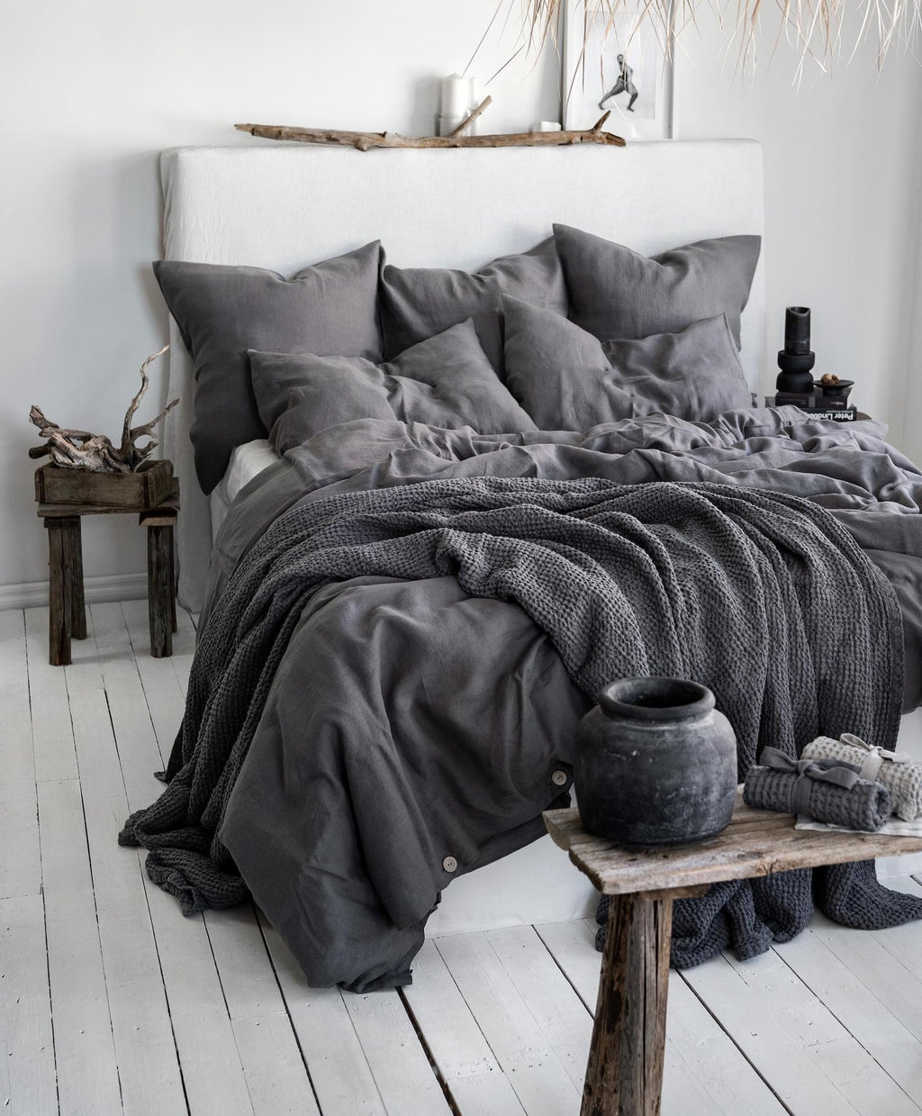 Khedapati Textiles Charcoal Grey Linen Duvet Cover. Natural Stonewashed Dark Grey Linen Duvet Cover in