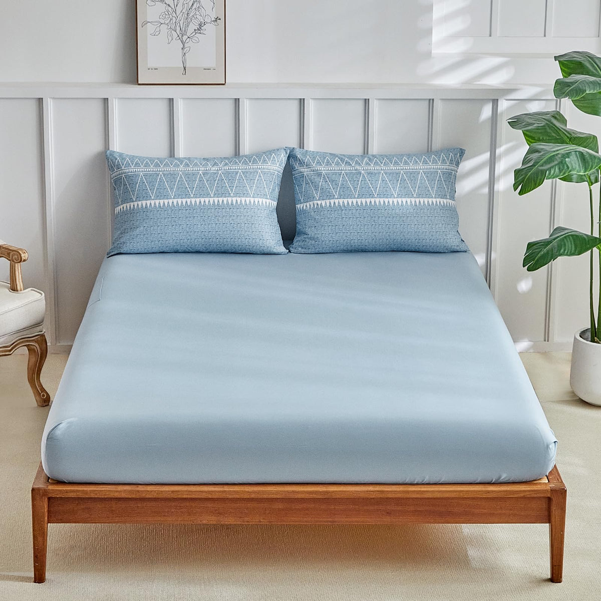 Duvet Cover with Fitted Sheet - 4 Pieces Blue Striped Printed Soft Bedding Set, Includes 1 Duvet Cover