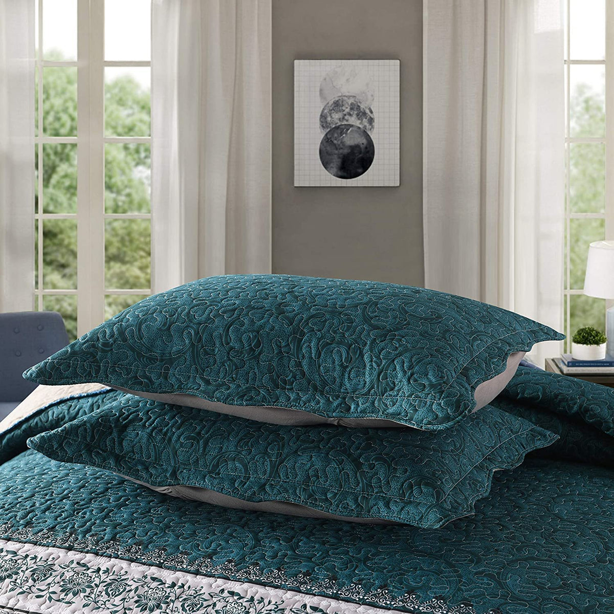 3-Piece Quilt Set Quilted Bedspread Oversized Microfiber Soft Lightweight Bedding Set with Shams for All Season