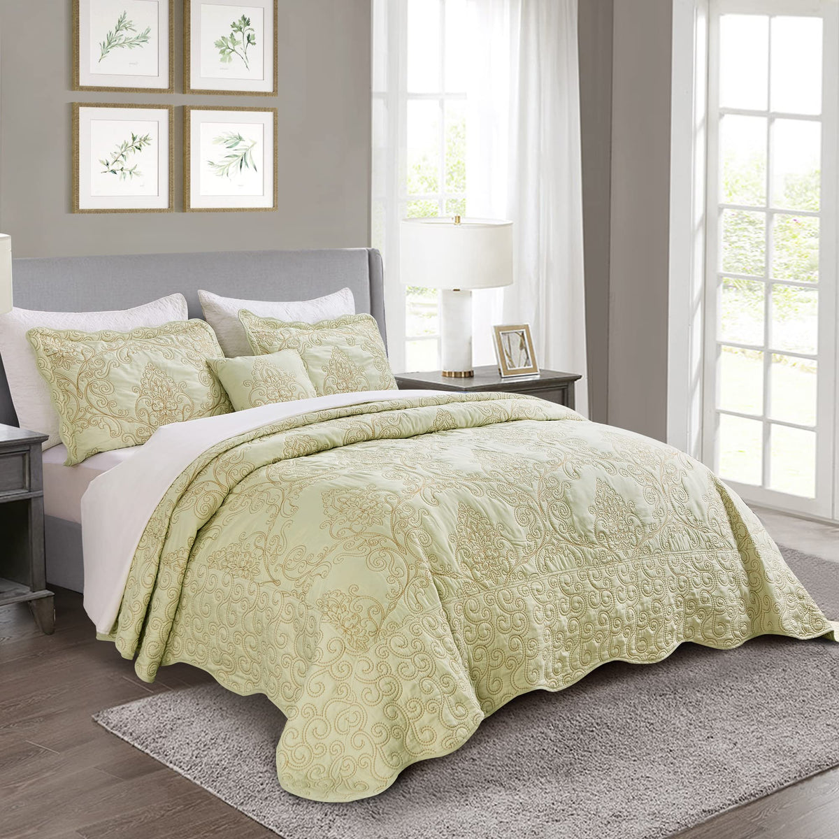 Quilt Bedspread 4 Piece Bedding Set 90" x 90" Elegant Antique Classy Damask Embroidery with Scallop Edges