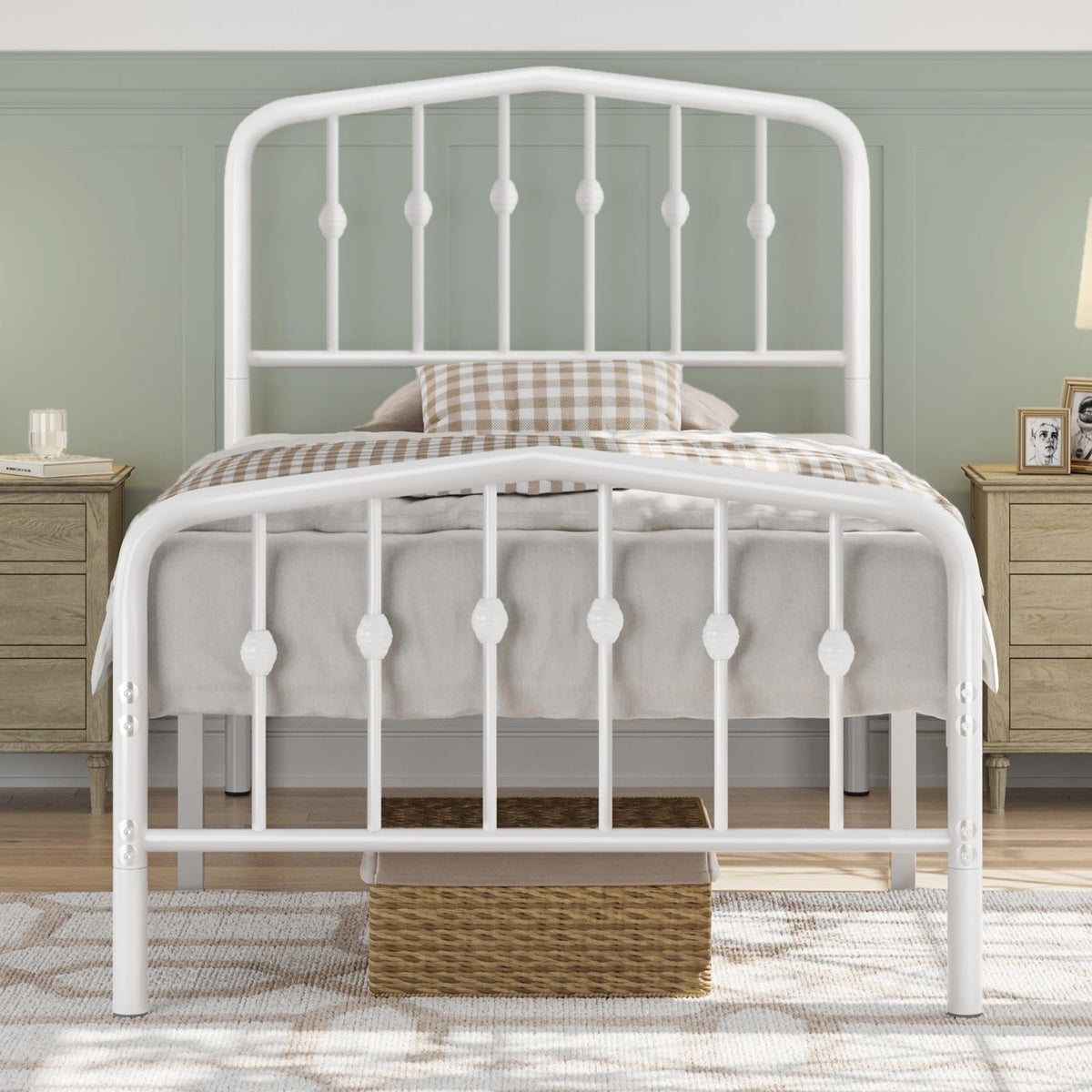 2 Pcs Bed Frame, Victorian Vintage Headboard White