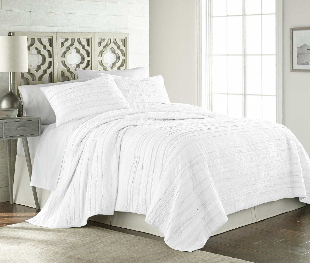 Katy 3-piece Solid Raw Edge 100% Cotton Pre-Washed Soft-Finished Quilt Set (White)