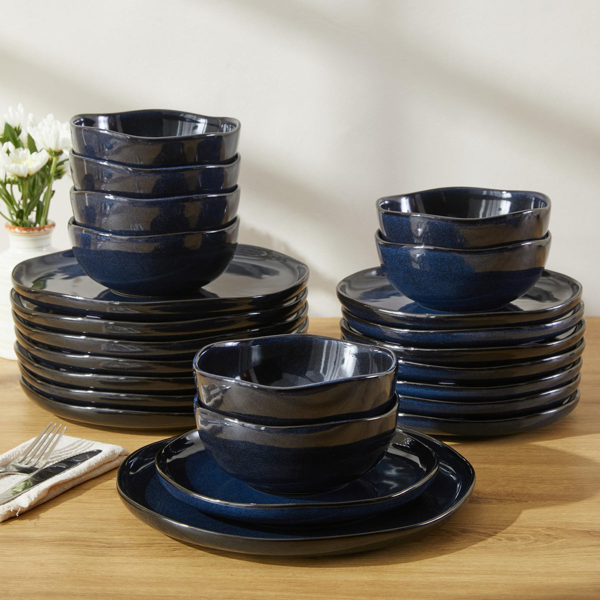 Stoneware Dinnerware Sets for 8, 24Pcs Ceramic Plates and Bowls Sets