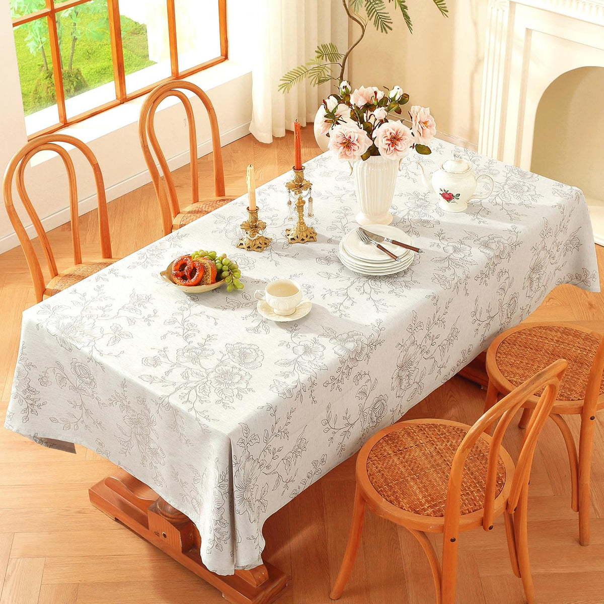 Premium Vintage Farmhouse Damask Floral 60 x 84 inch Rectangle Table Cloth - Water Resistant Linen Textured Jacquard