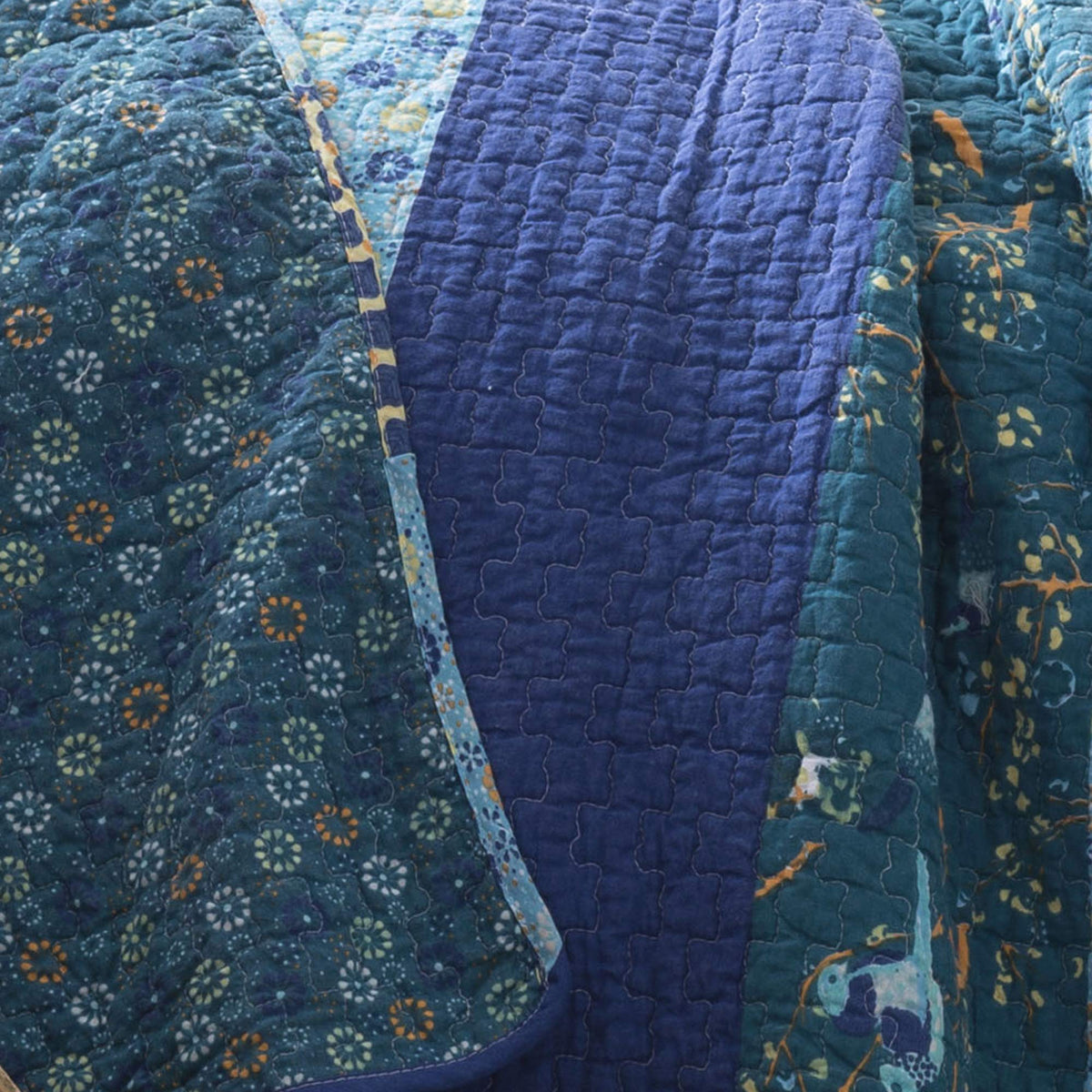 Royal Empire Reversible Cotton Quilt Set, 3 Piece Set, Peacock - Striped Bedding Set - Floral Quilt