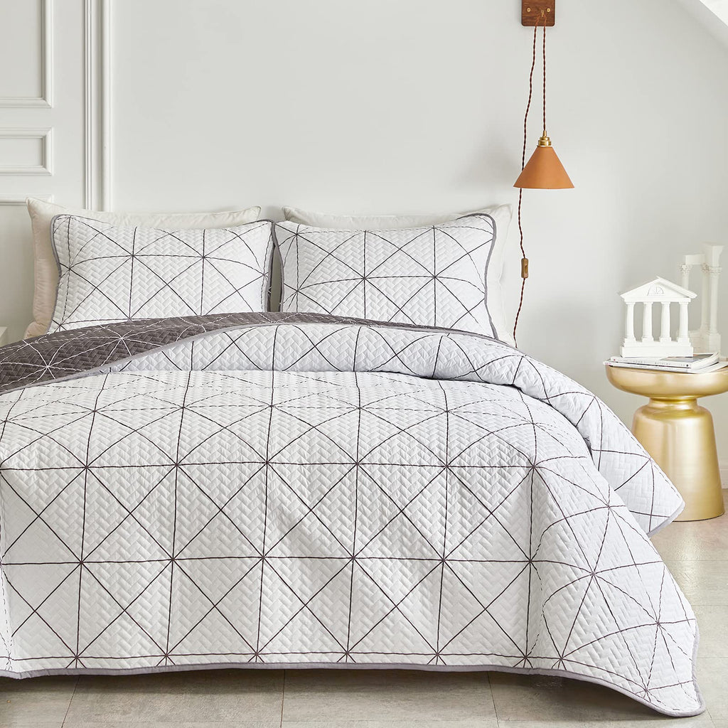 3 Pieces Reversible Quilt Set Plaid White & Brown 102x88 Soft Microfiber Lightweight Coverlet Bedspread