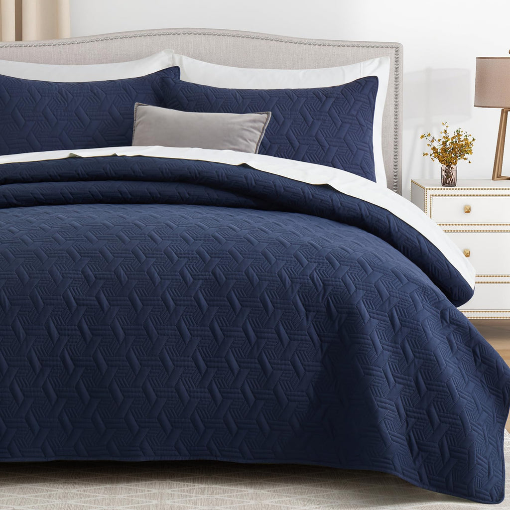 Quilt Bedding Set with Pillow Shams, Navy