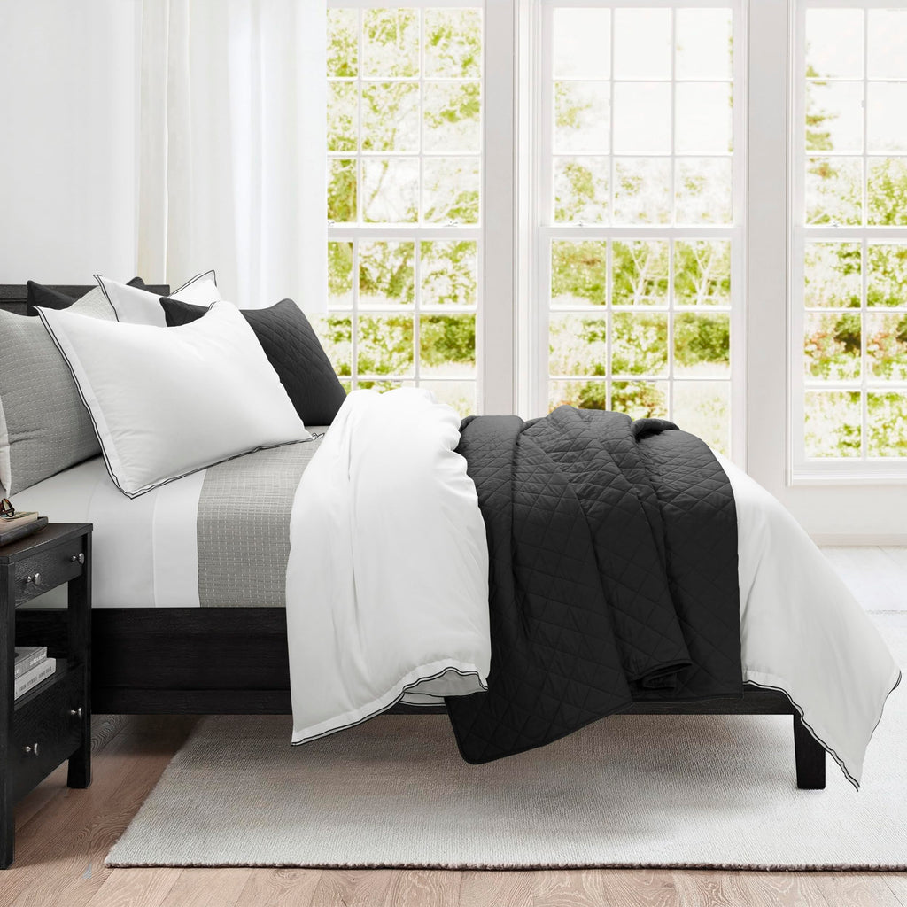 Hampton Double Flange Embroidered Contrast Edge Cotton Duvet Cover Set, 3 Piece Set, White & Black