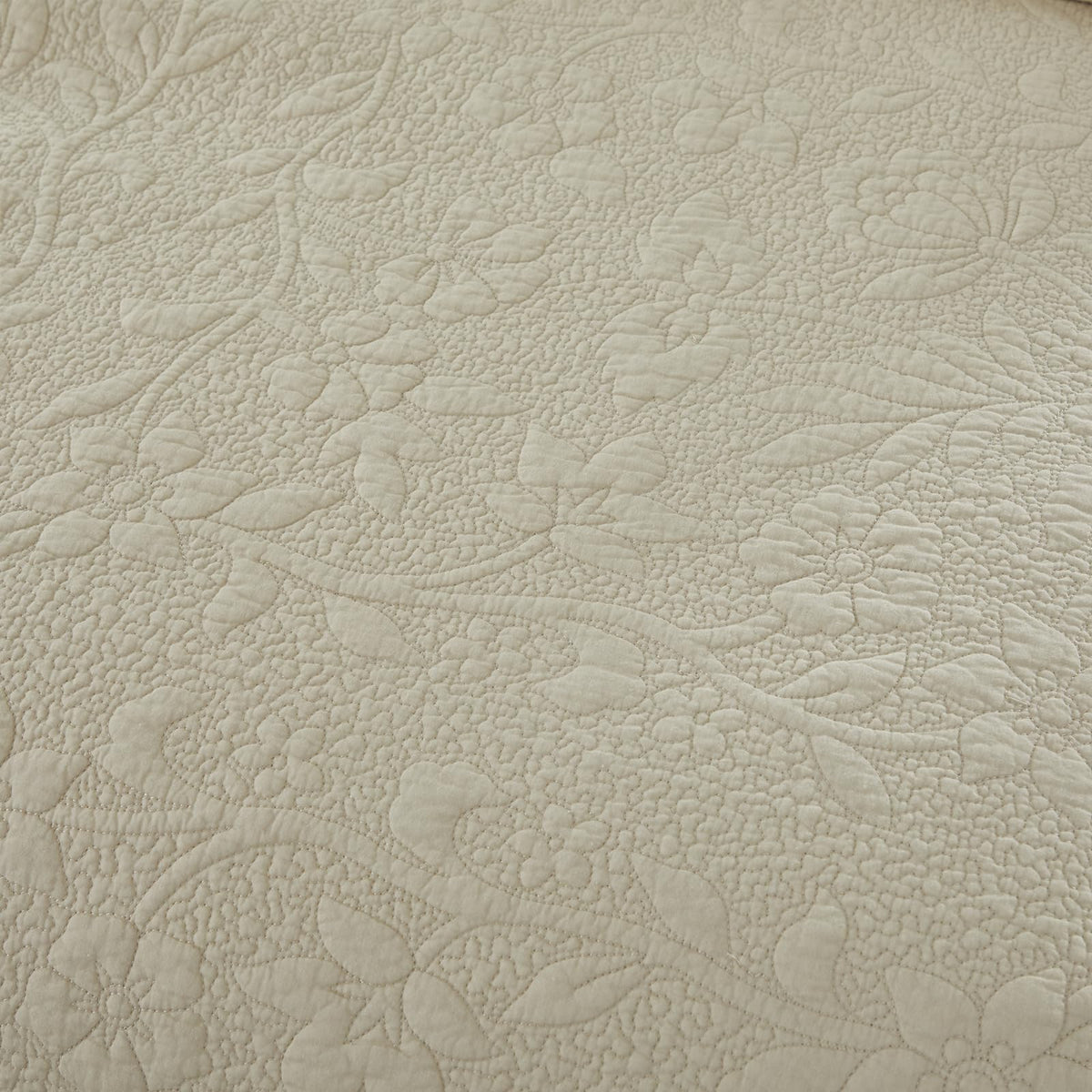 White Beige Quilt Set Queen Size Bedspreads Cotton Farmhouse Luxury Matelasse Bedding Ruffle Bedspread 3-Piece