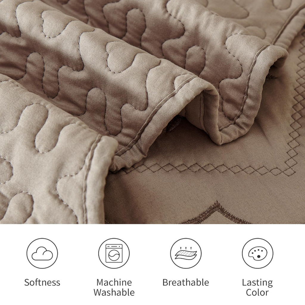 Floral Embroidery Quilt Set, 3 Pieces Quilt Bedding Set, Classic Diamond Pattern Quilts, Ultra Soft Lightweight