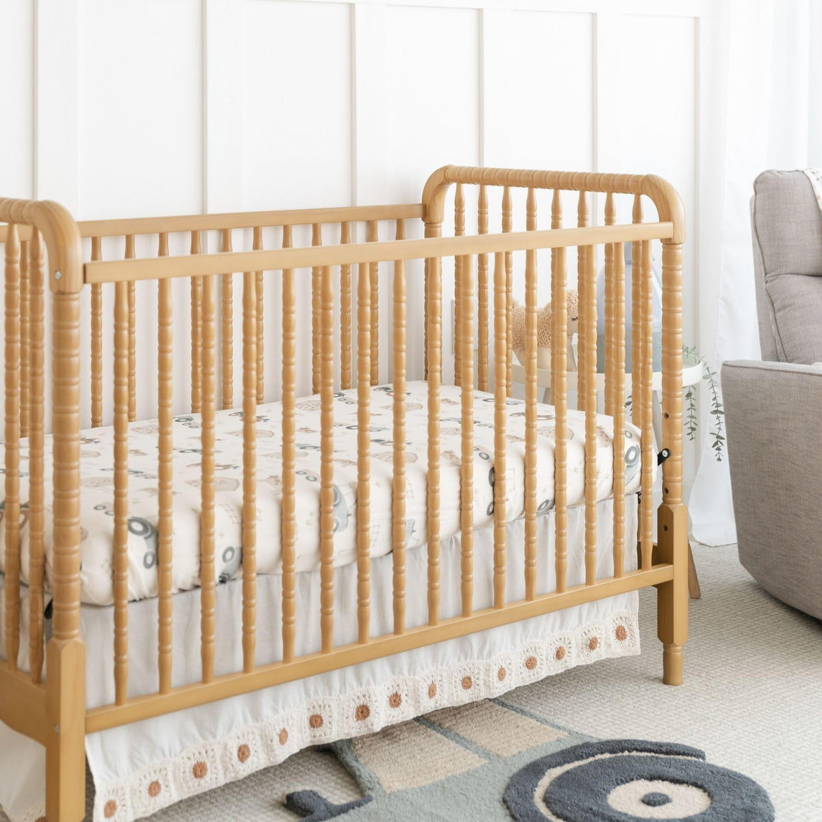 Crochet Crib Skirt, Cream Bed Skirt Cribs, Neutral Boho Scalloped Accent for Baby Boys and Girls, Crib Skirt Girl and