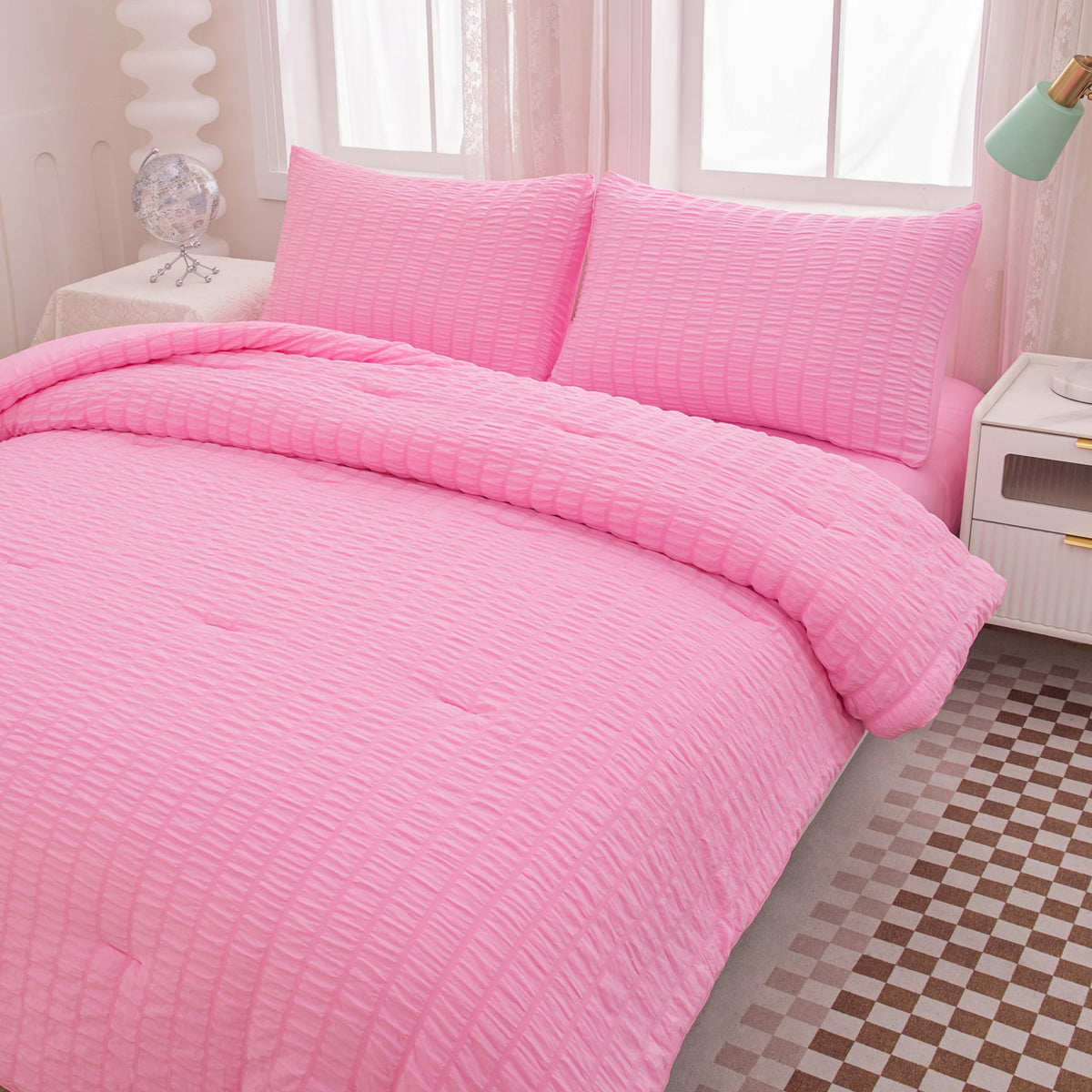 Bed in a Bag Pink Seersucker Comforter Set 5-Pieces Microfiber Lightweight Comforter All Season Bedding Sets