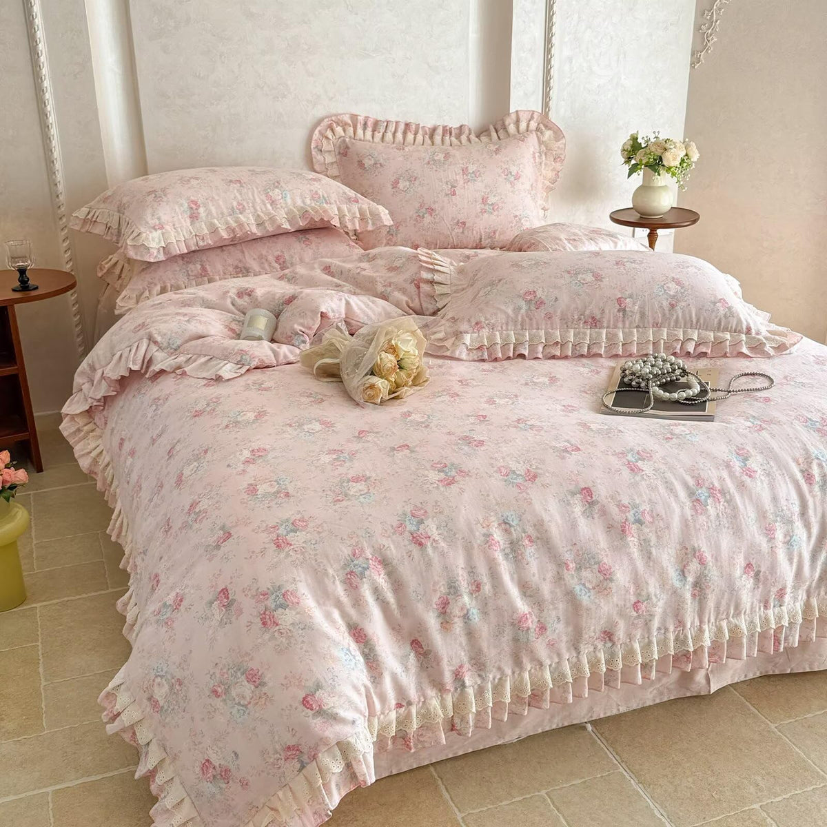 Pink Ruffled Duvet Cover Set Farmhouse Rustic Bedding, Cottagecore Floral Print Comforter Cover with Lace