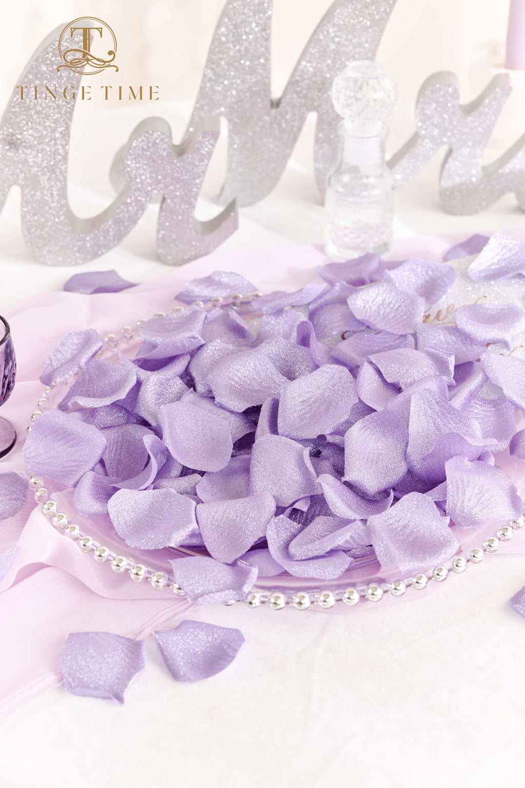 300pcs Silk Rose Petals for Wedding, Light Purple Flower Petals for Flower Girl Basket, Aisle Runner, Romantic Dinner
