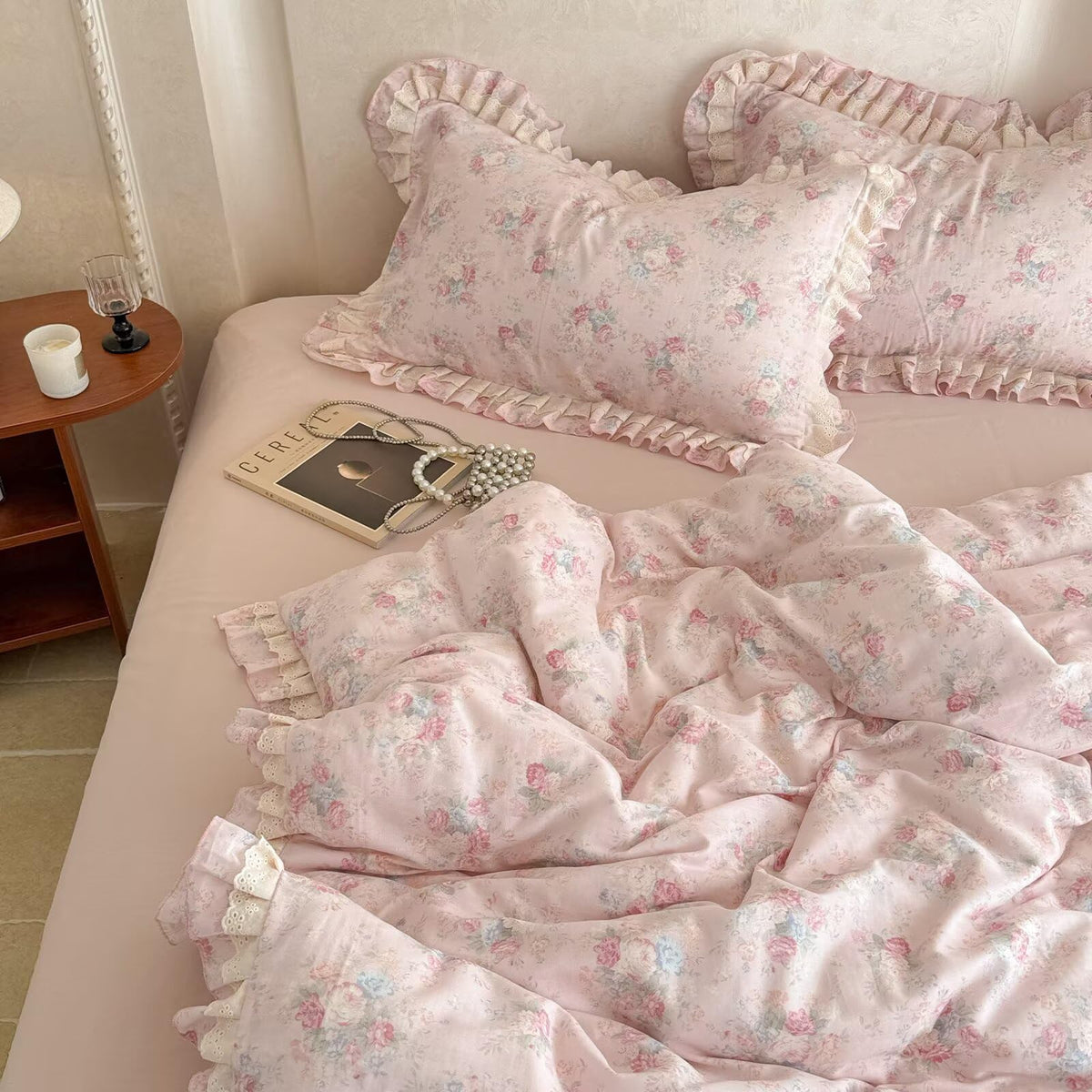 Pink Ruffled Duvet Cover Set Farmhouse Rustic Bedding, Cottagecore Floral Print Comforter Cover with Lace