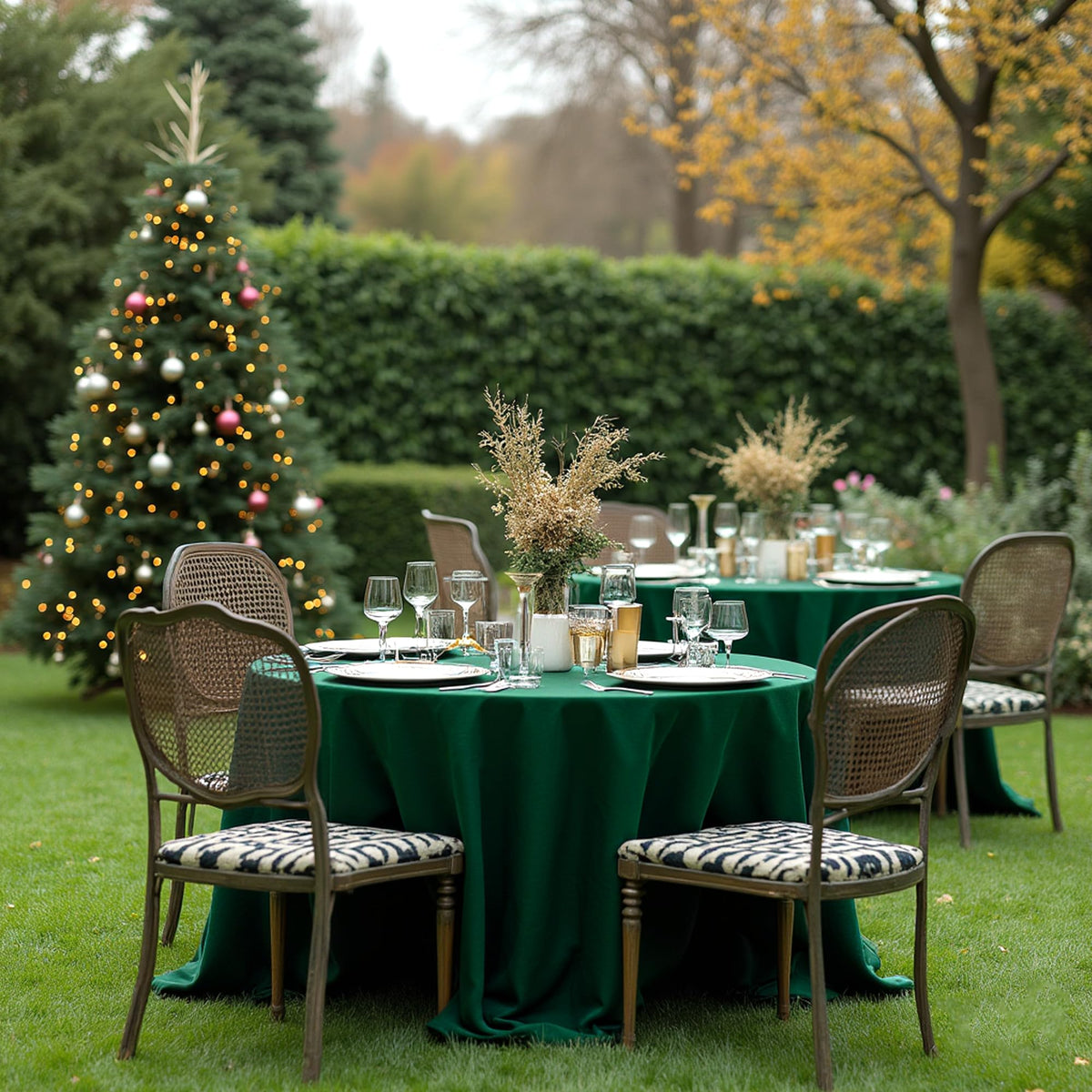 Round Tablecloth 120 Inch Fit 48-96 Inch Tables, 8 Pack Hunter Green
