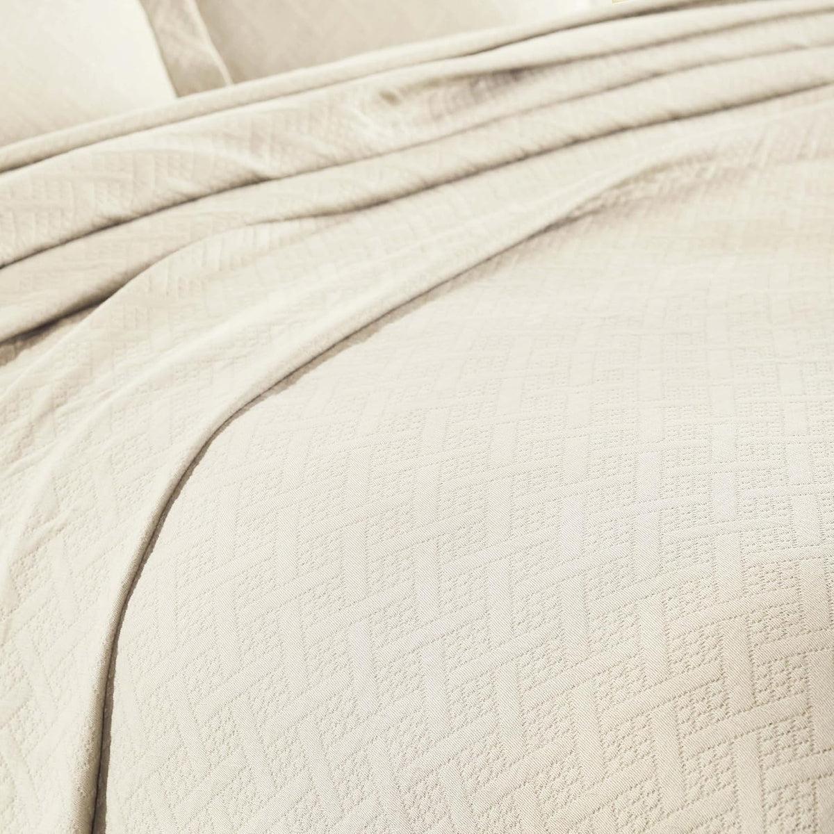 100% Cotton Basket Weave Bedspread with Shams, All-Season Premium Cotton Matelasse Jacquard Bedding, Quilted-Look