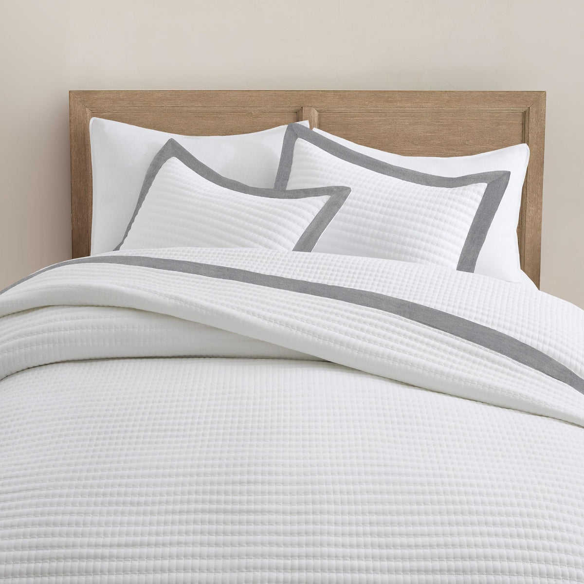 White Quilt Set - Farmhouse Soft Striped Stitch Bedding Bedspread Coverlet Summer Lightweight