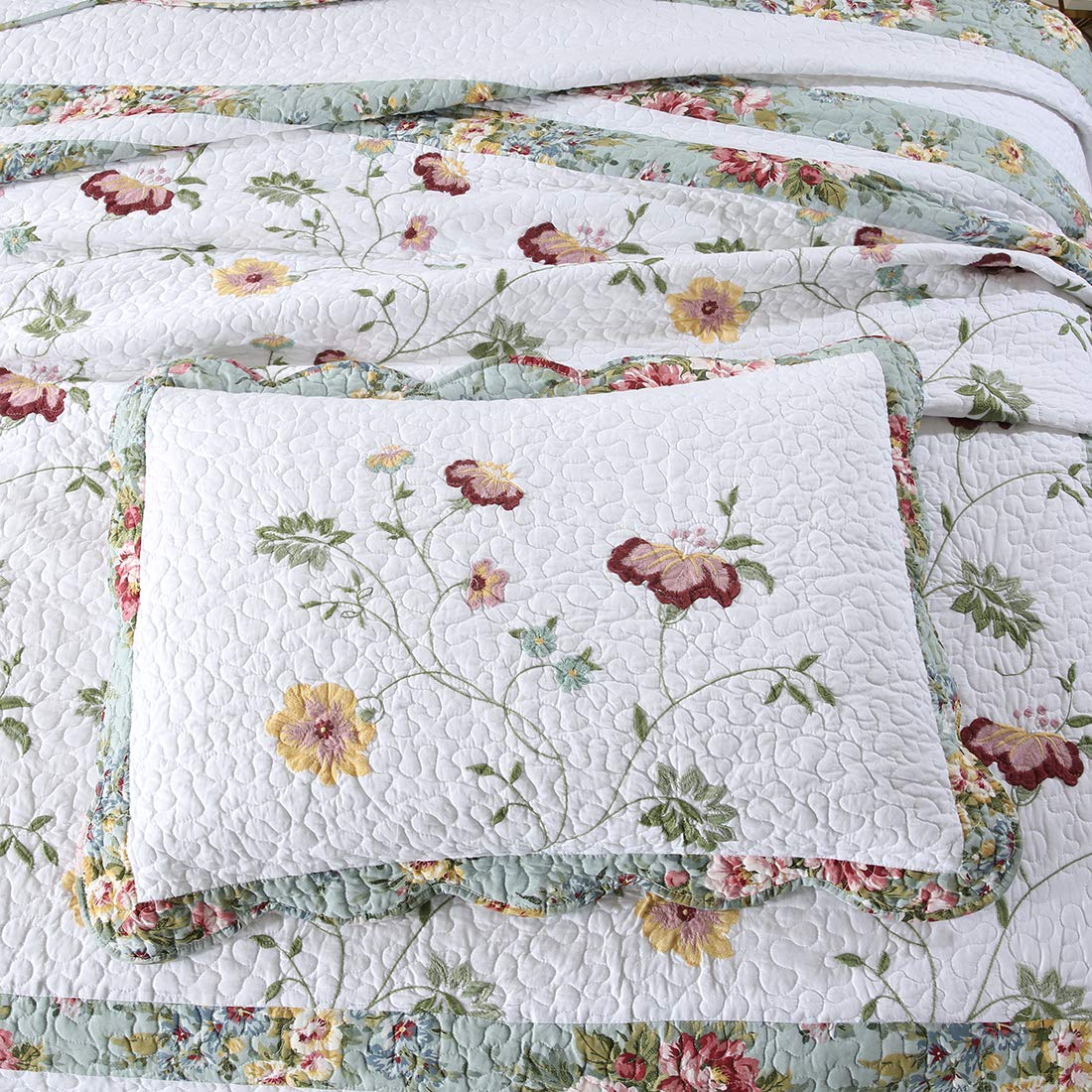 3-Piece Embroidered Floral Cotton Quilt Set Elegant Reversible Lightweight Soft Bedspread Coverlet with 2 Pillow