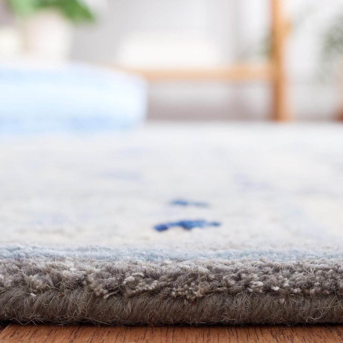 Bella Area Rug, Ivory & Blue, Handmade Wool & Viscose