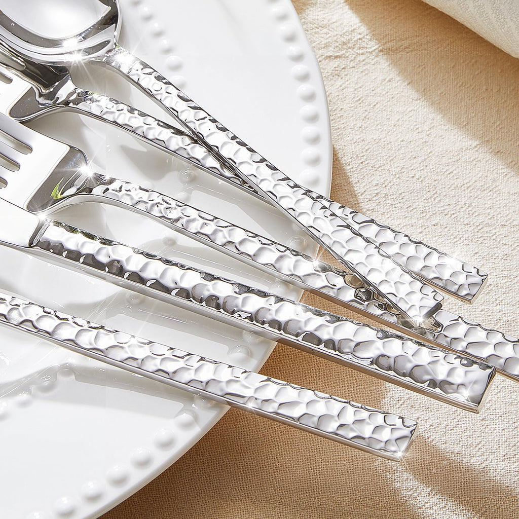 24 Piece Silverware Set with Steak Knives for 4,18/10 Stainless Steel