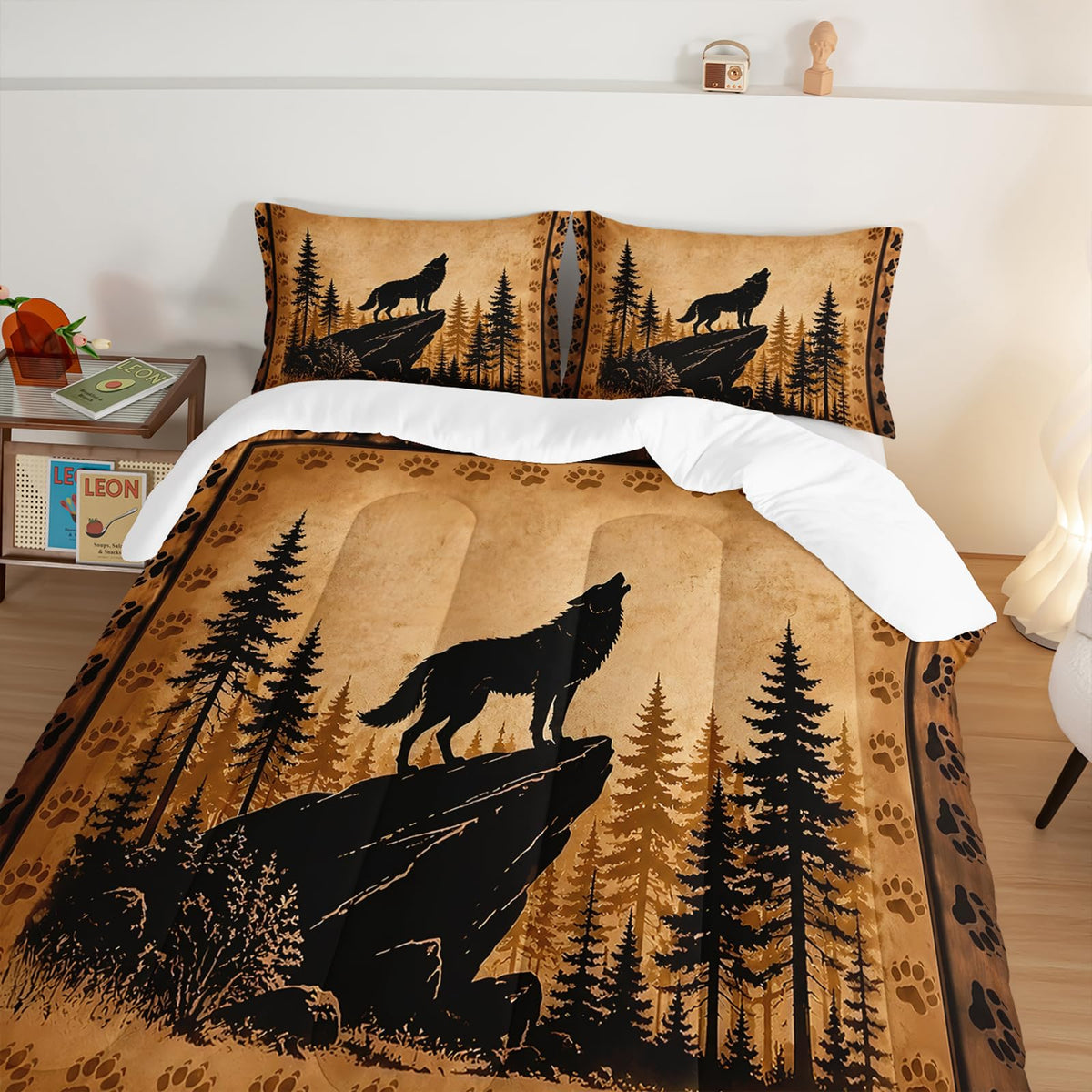 Wolf Comforter, Howling Wolf Forest Bedding with 2 Pillowcases.