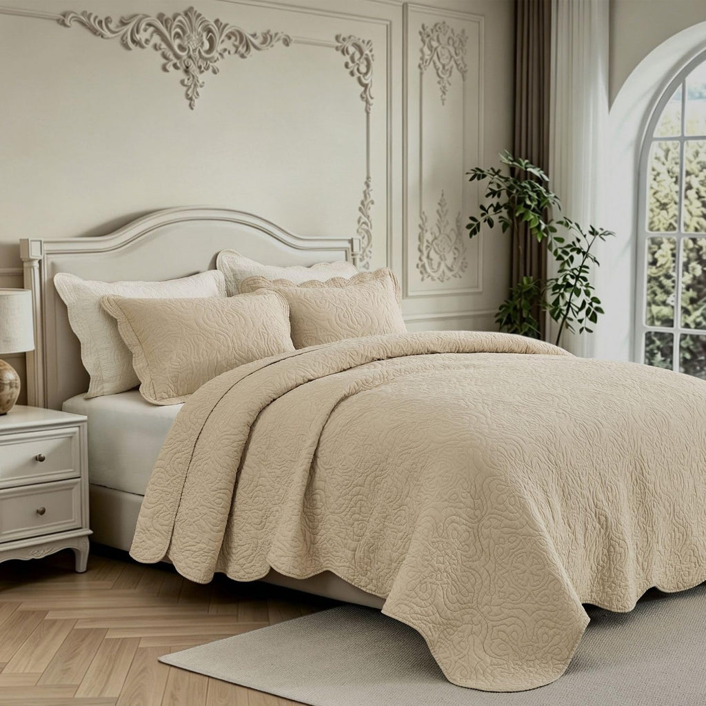 100% Cotton Sateen Quilt Set | Silky Soft & Breathable | Elegant Medallion Damask Pattern | Lightweight Cotton Fill